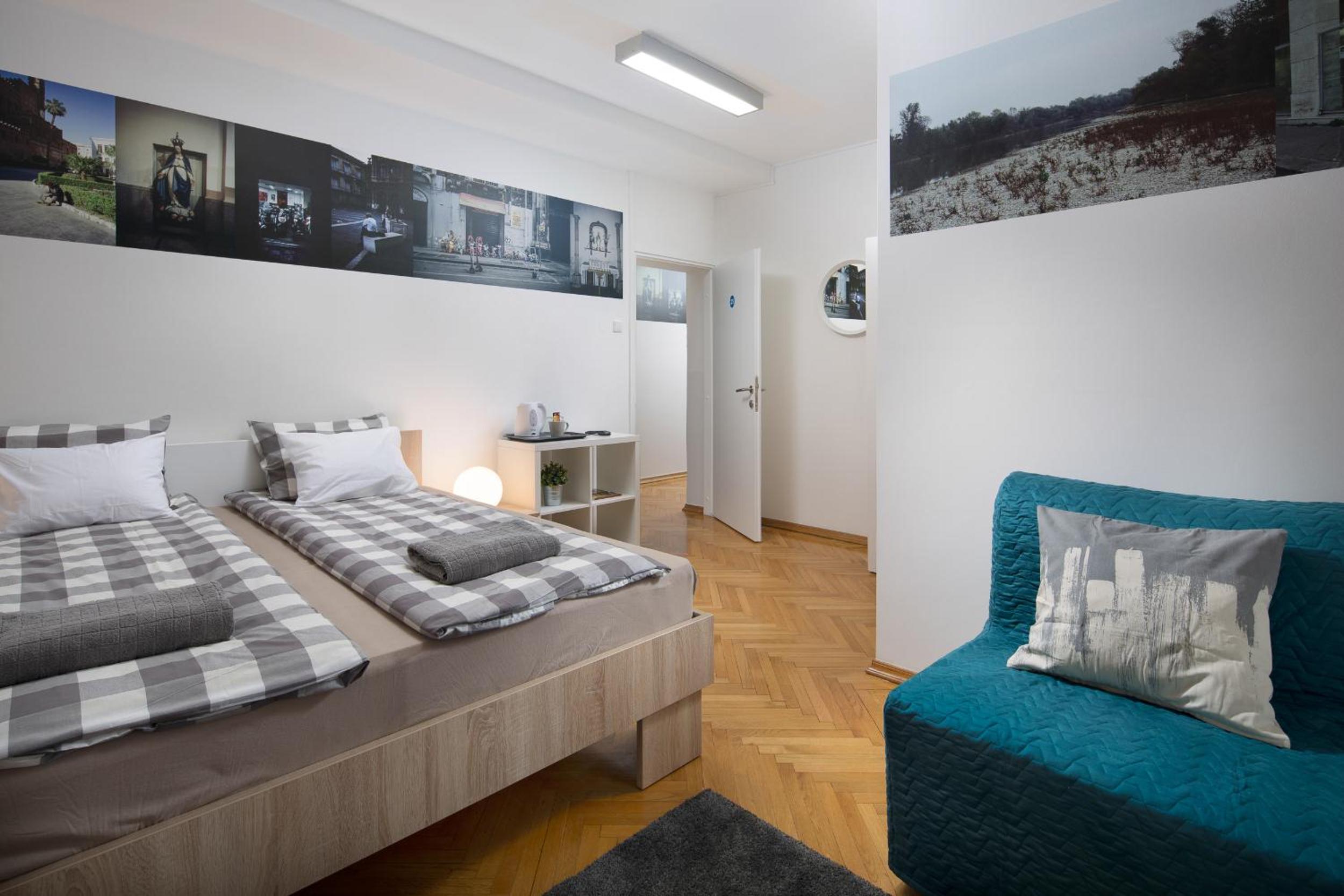 Deluxe Double Room with Extra Bed - Photo 1