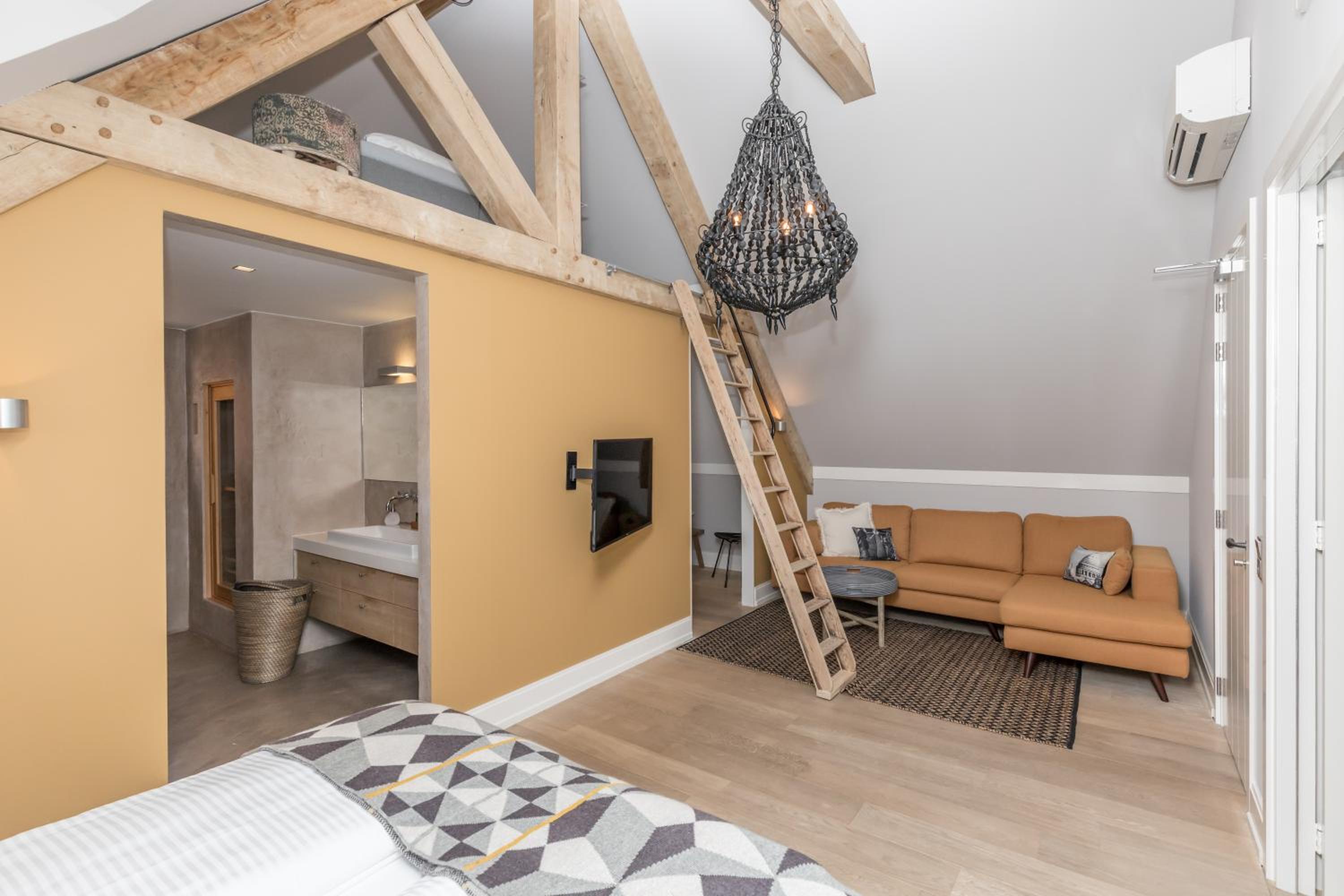 Apartment with Sauna photo 3