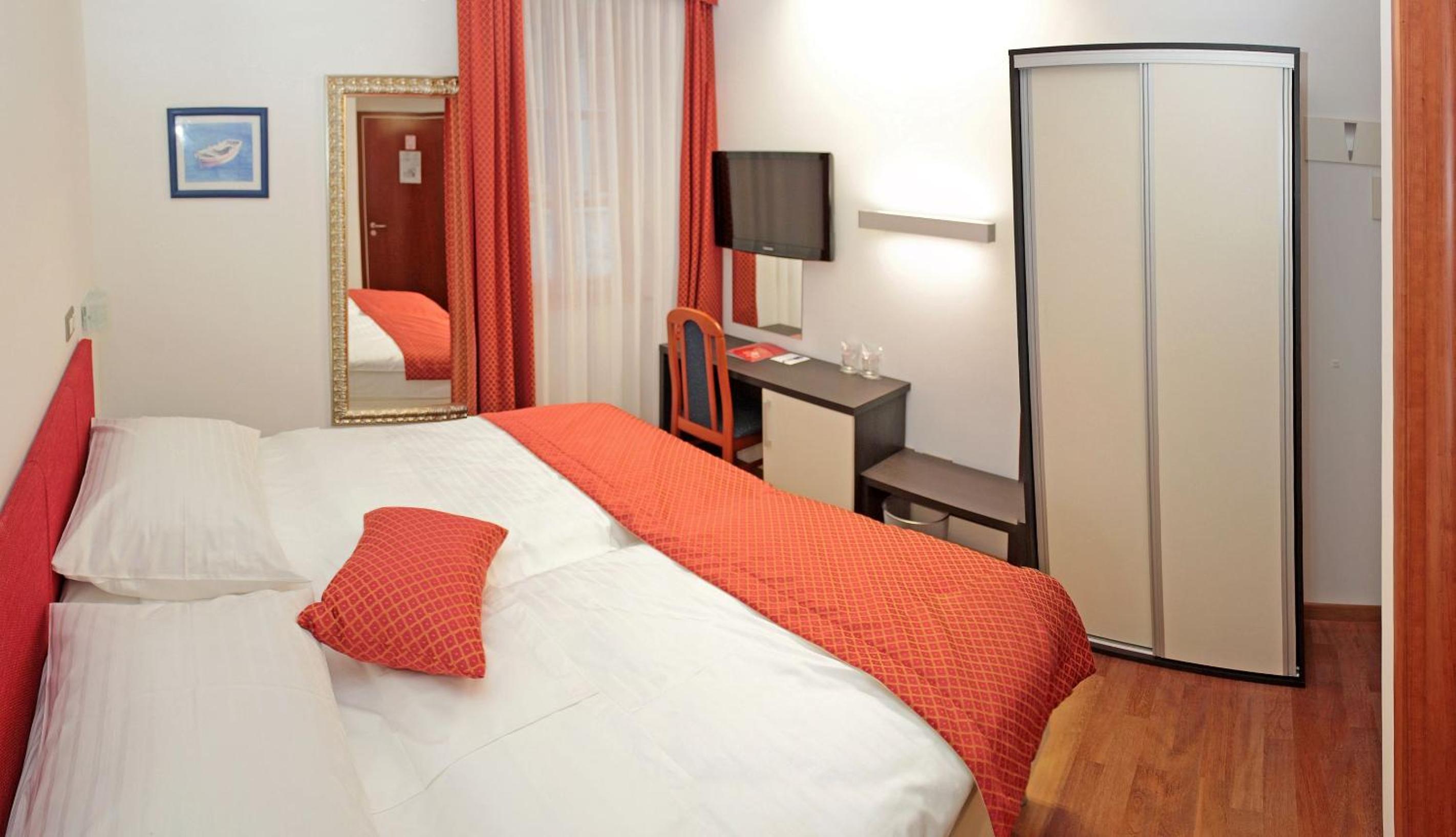 Comfort Double Room