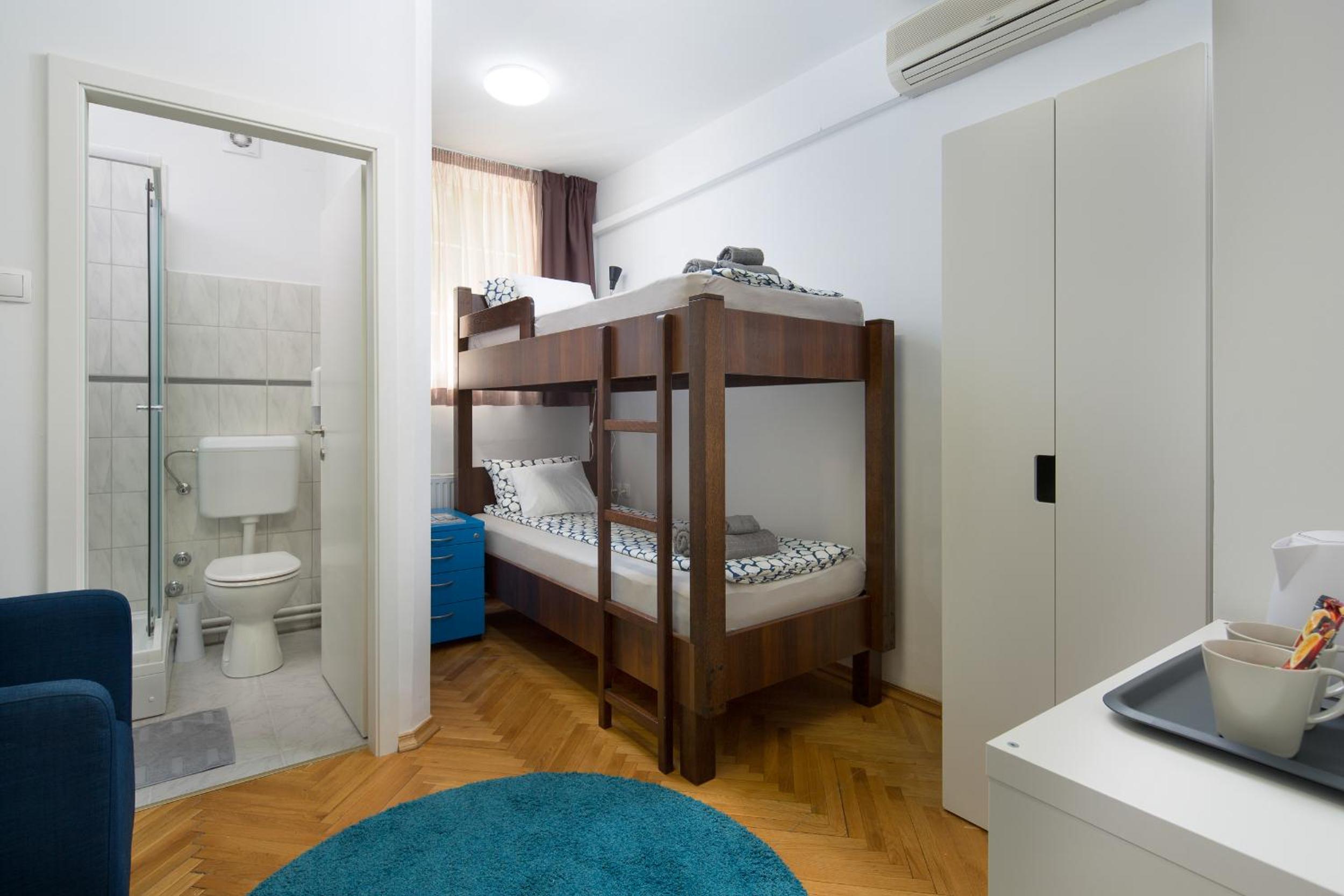 Deluxe Twin Room - Photo 1