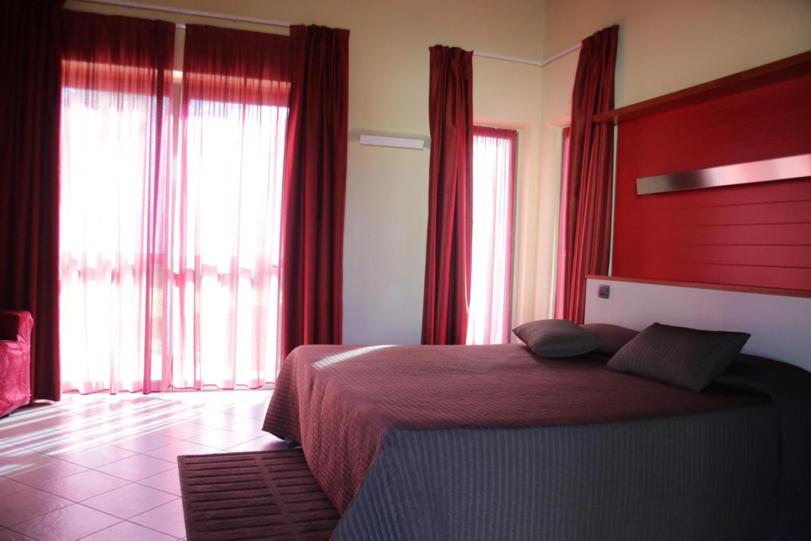 Standard Double Room - Photo 26