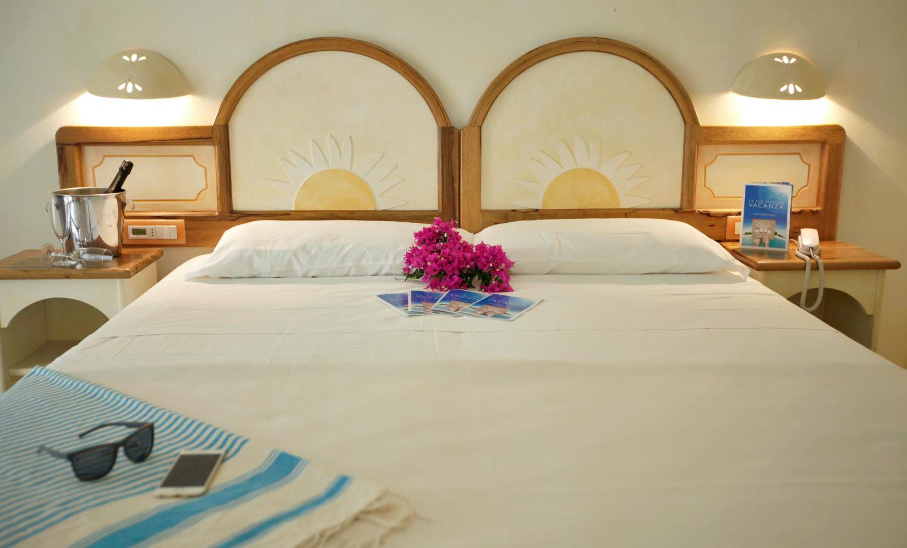Double or Twin Room - Photo 4