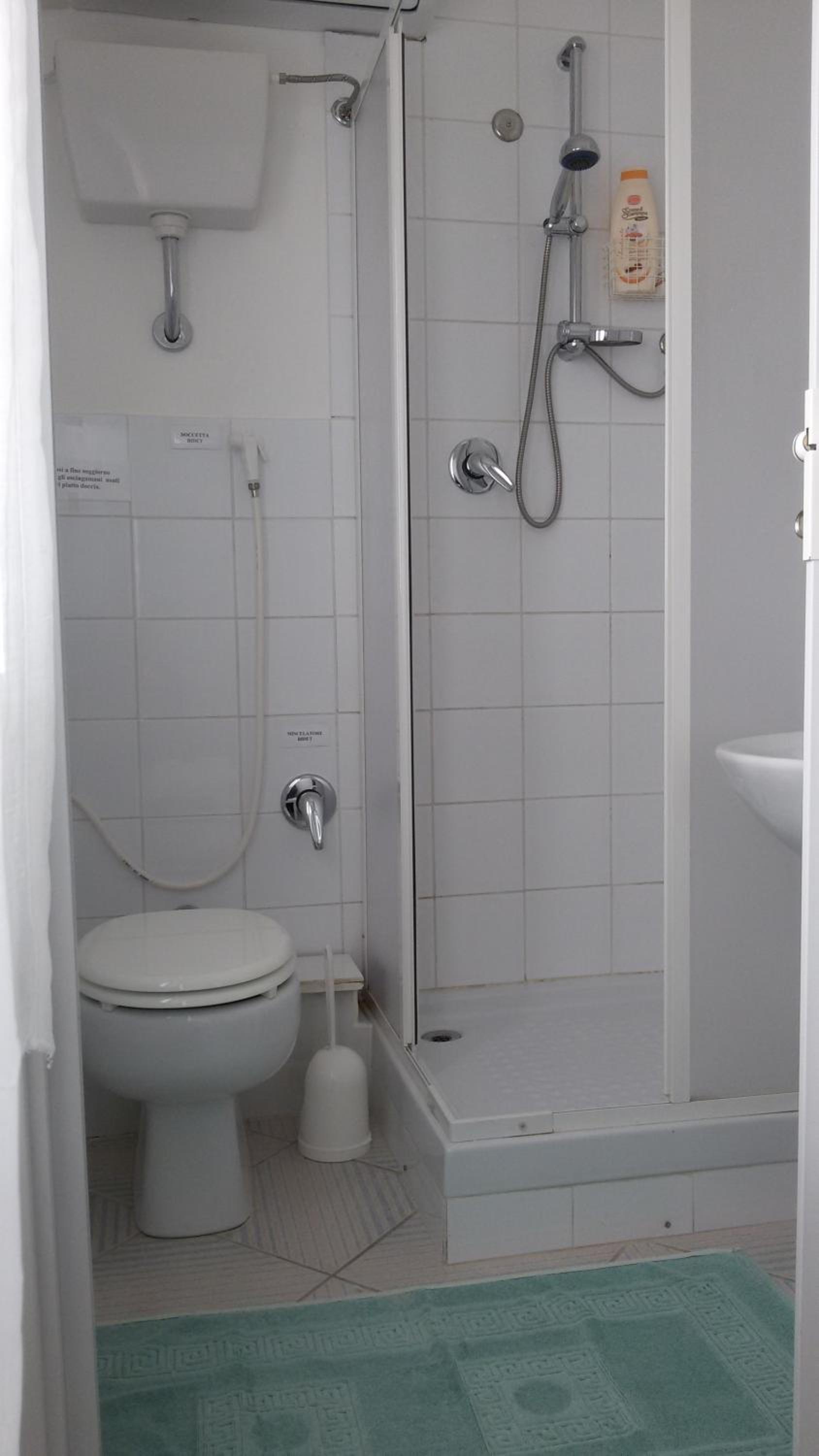Double or Twin Room with Bathroom photo 3