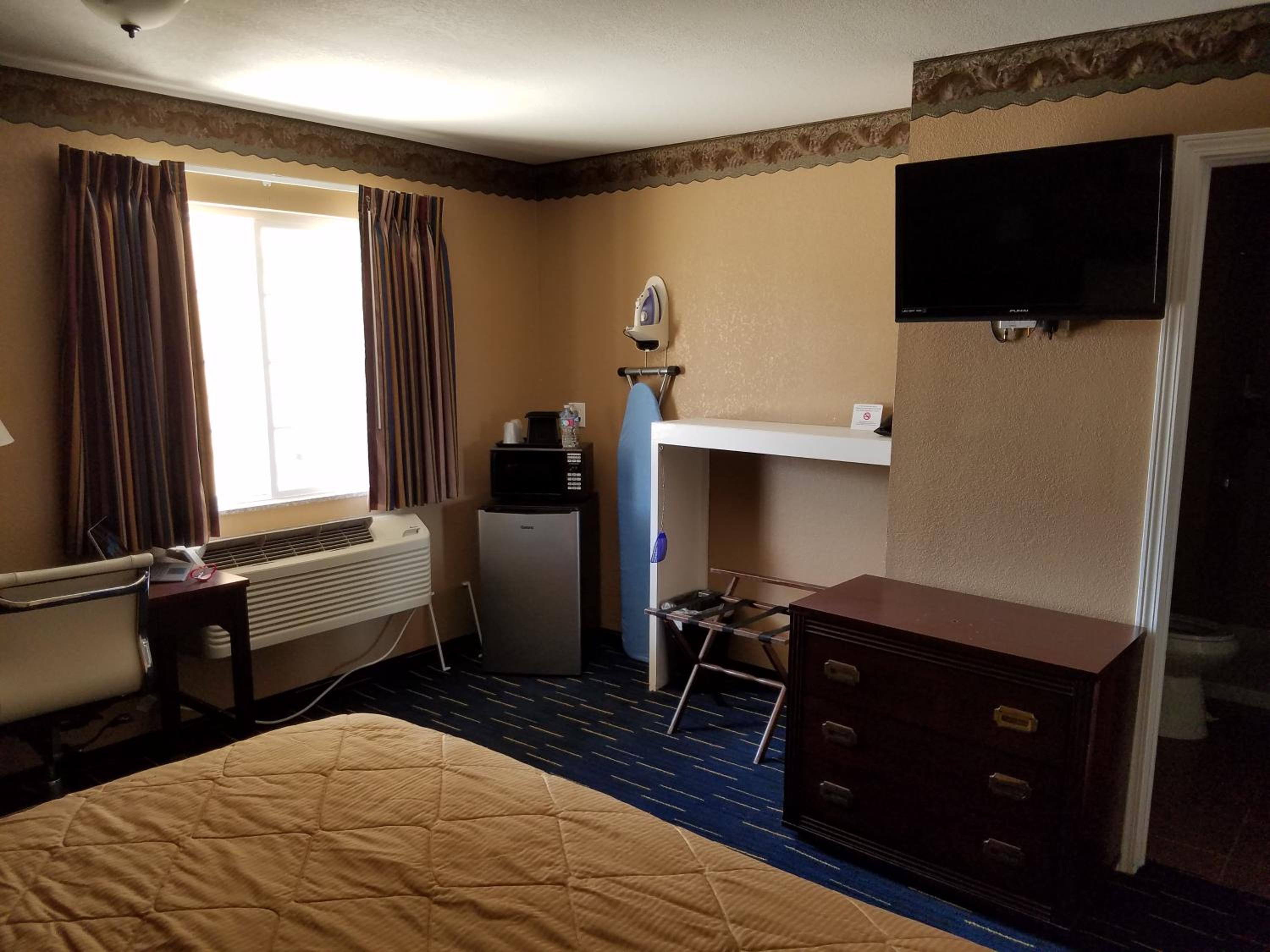 King Room - Disability Access photo 1