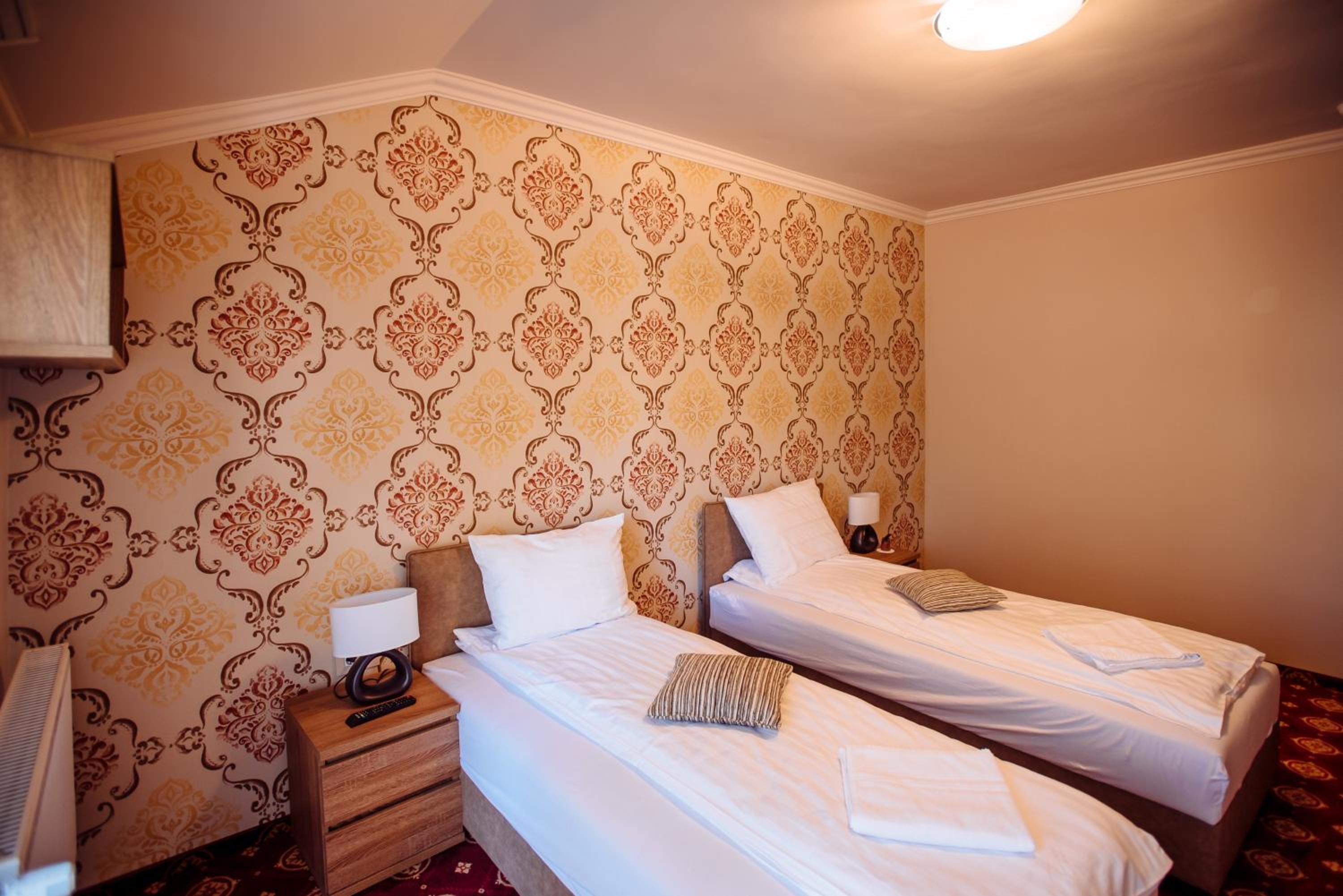 Deluxe Double or Twin Room with Balcony