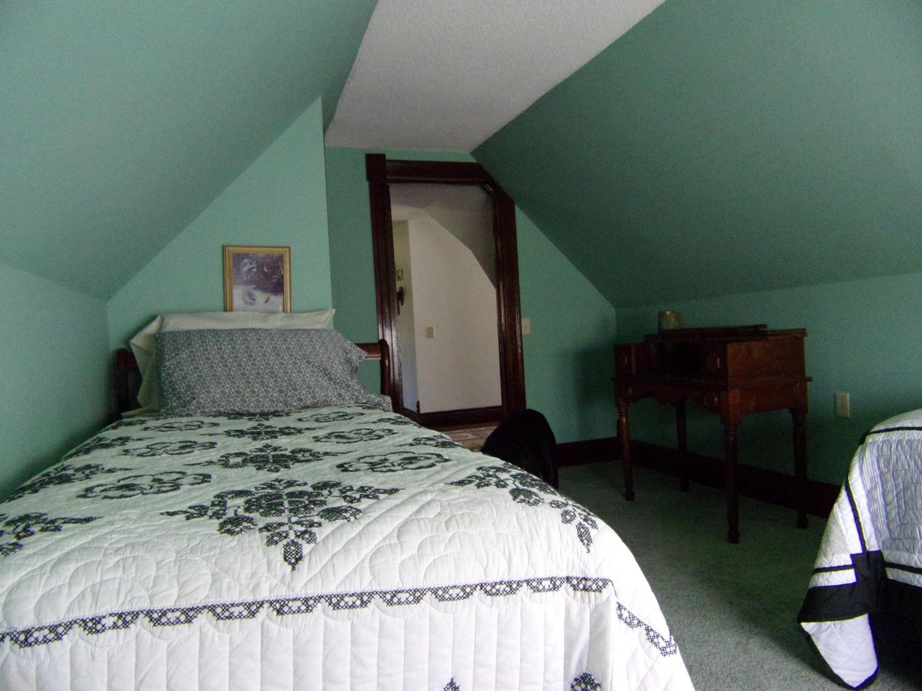 Tabor - Deluxe Double or Twin Room photo 3