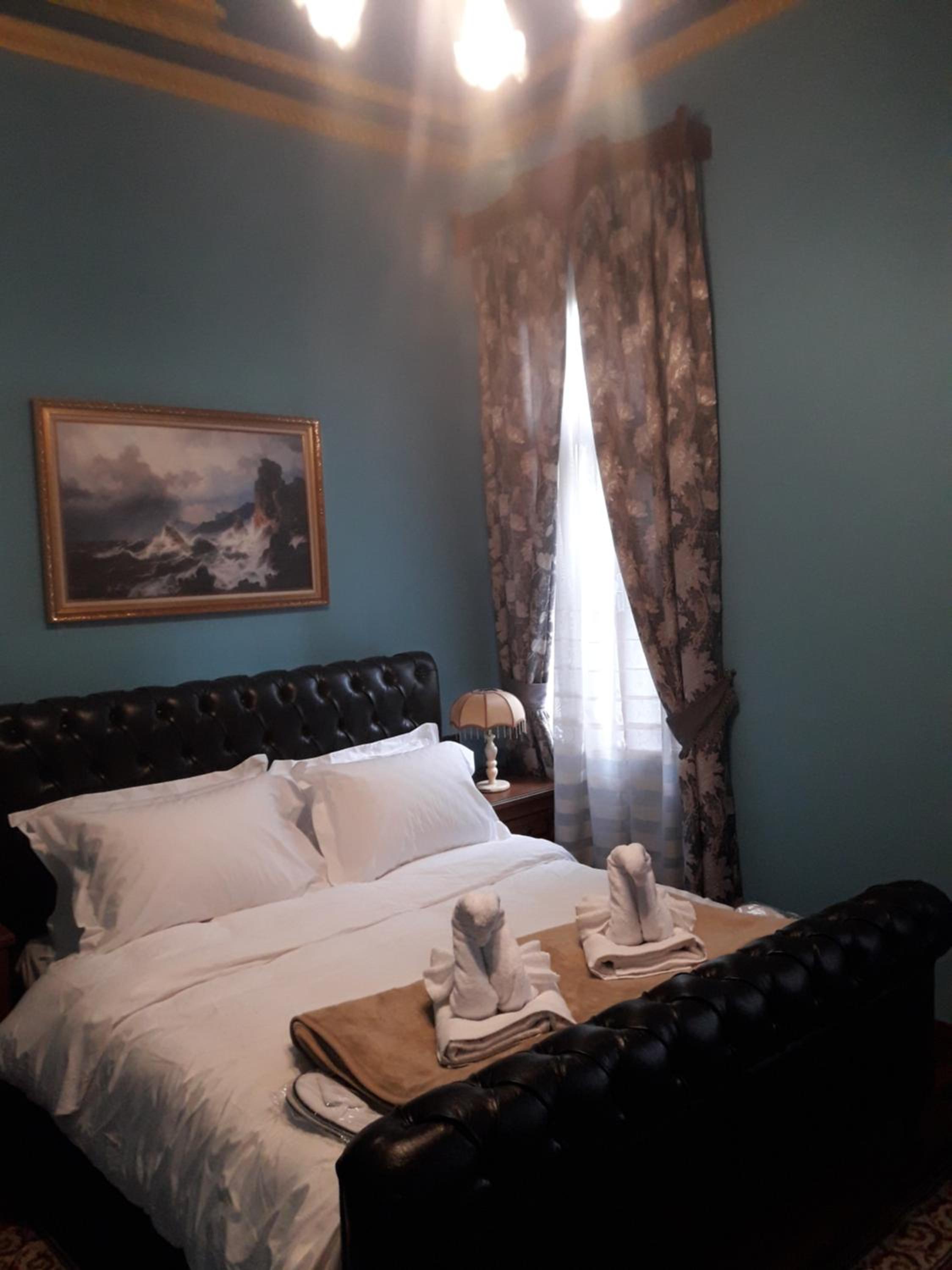 Deluxe Double Room with Extra Bed photo 1