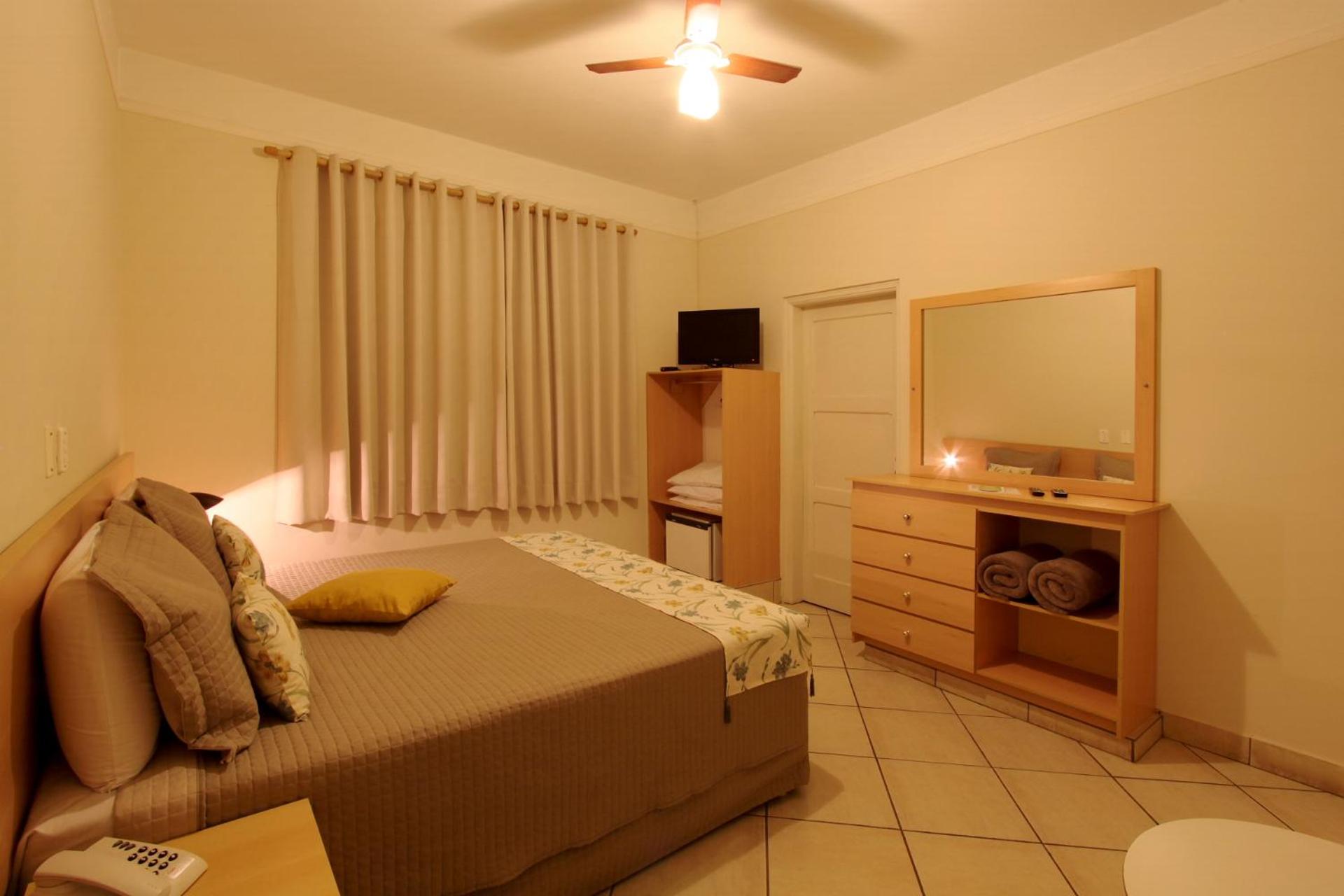 Double or Twin Room photo 1