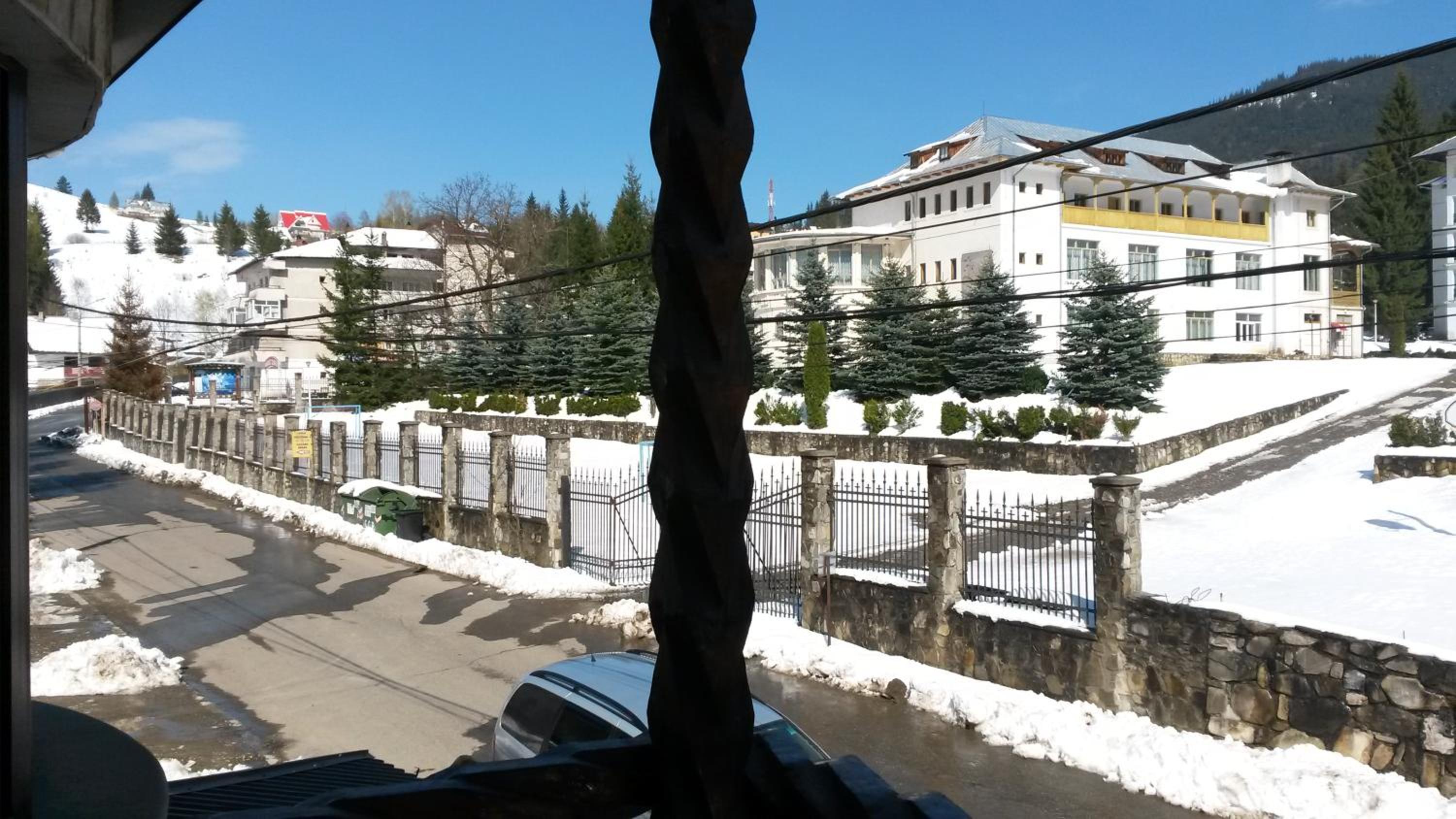Double Room with Mountain View - Photo 2