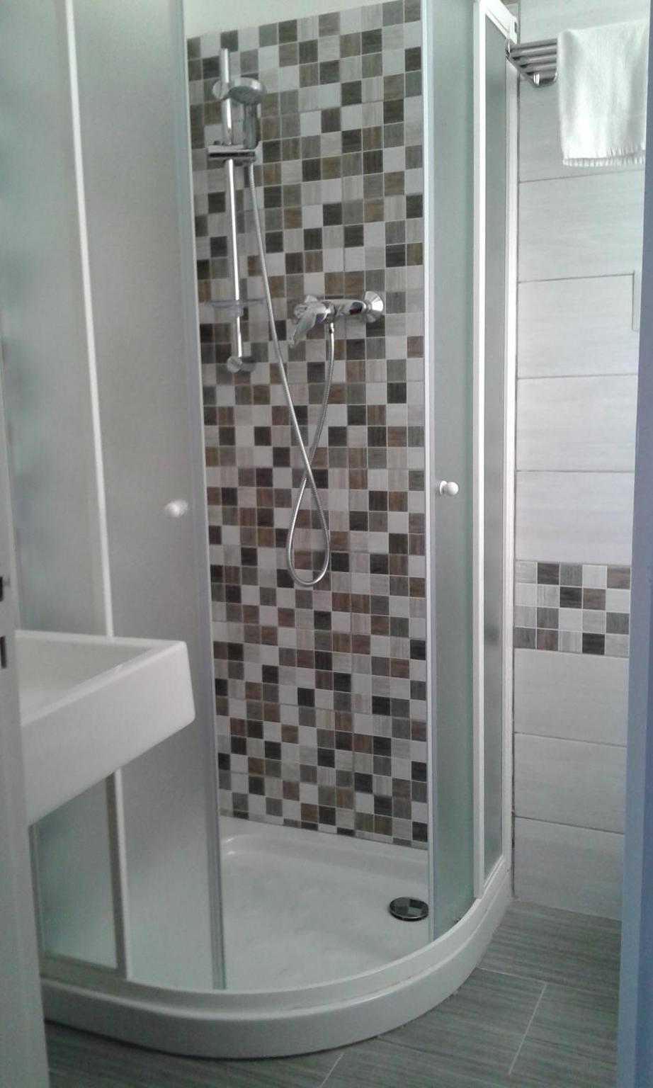 Standard Quadruple Room - Photo 6
