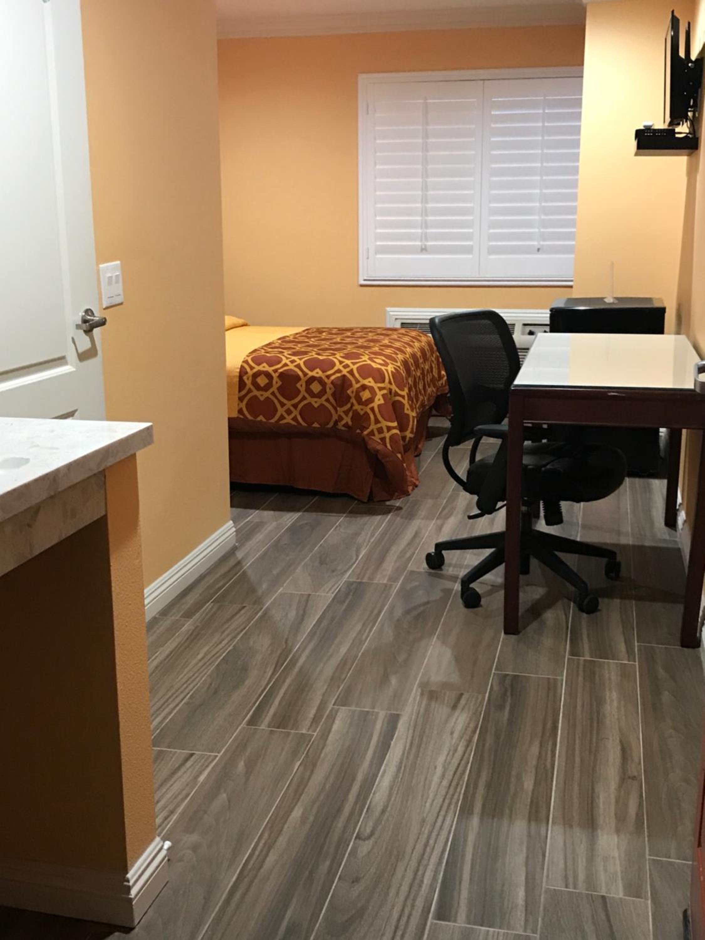 Queen Room
