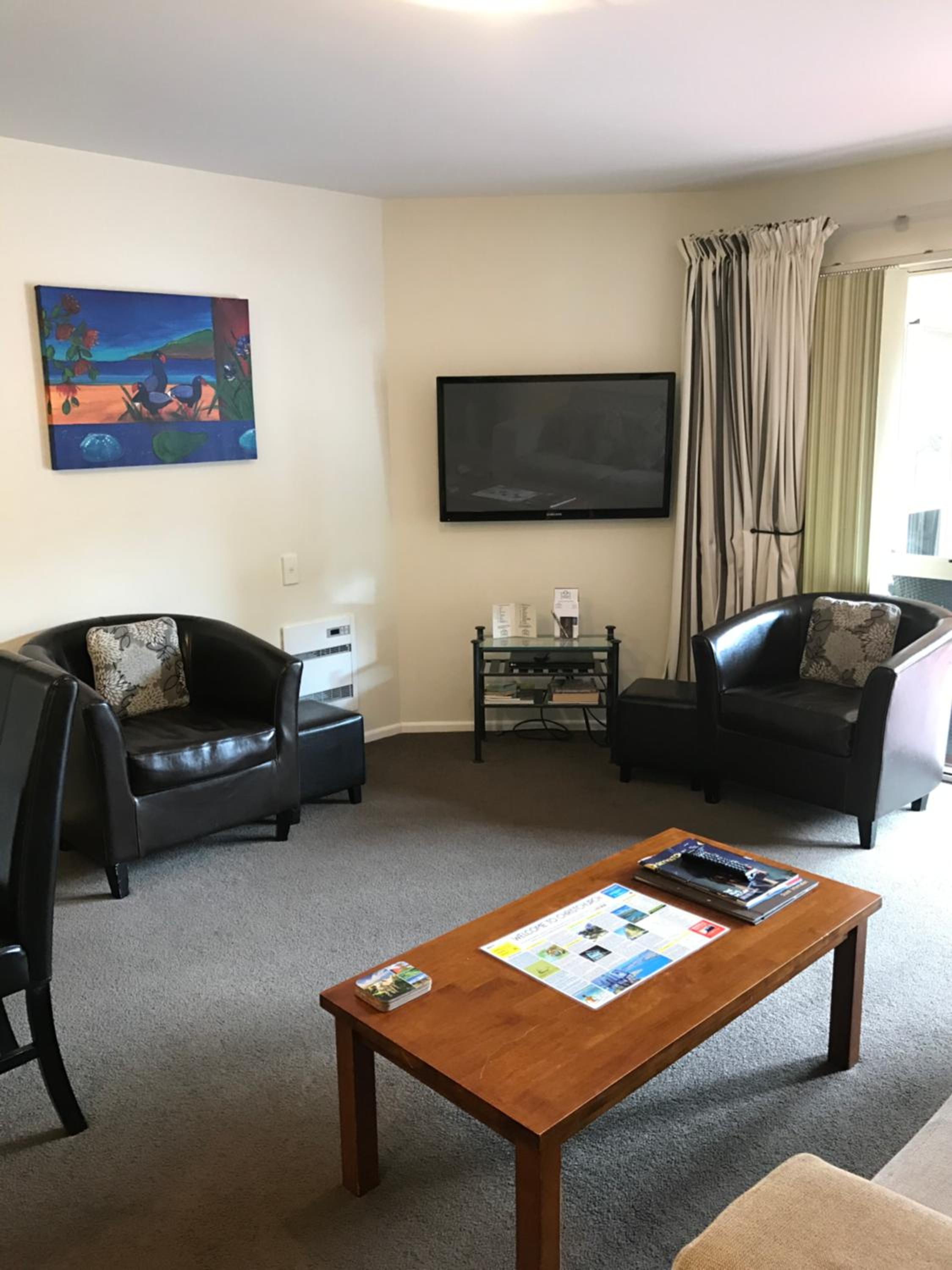 Two-Bedroom Apartment - Photo 4