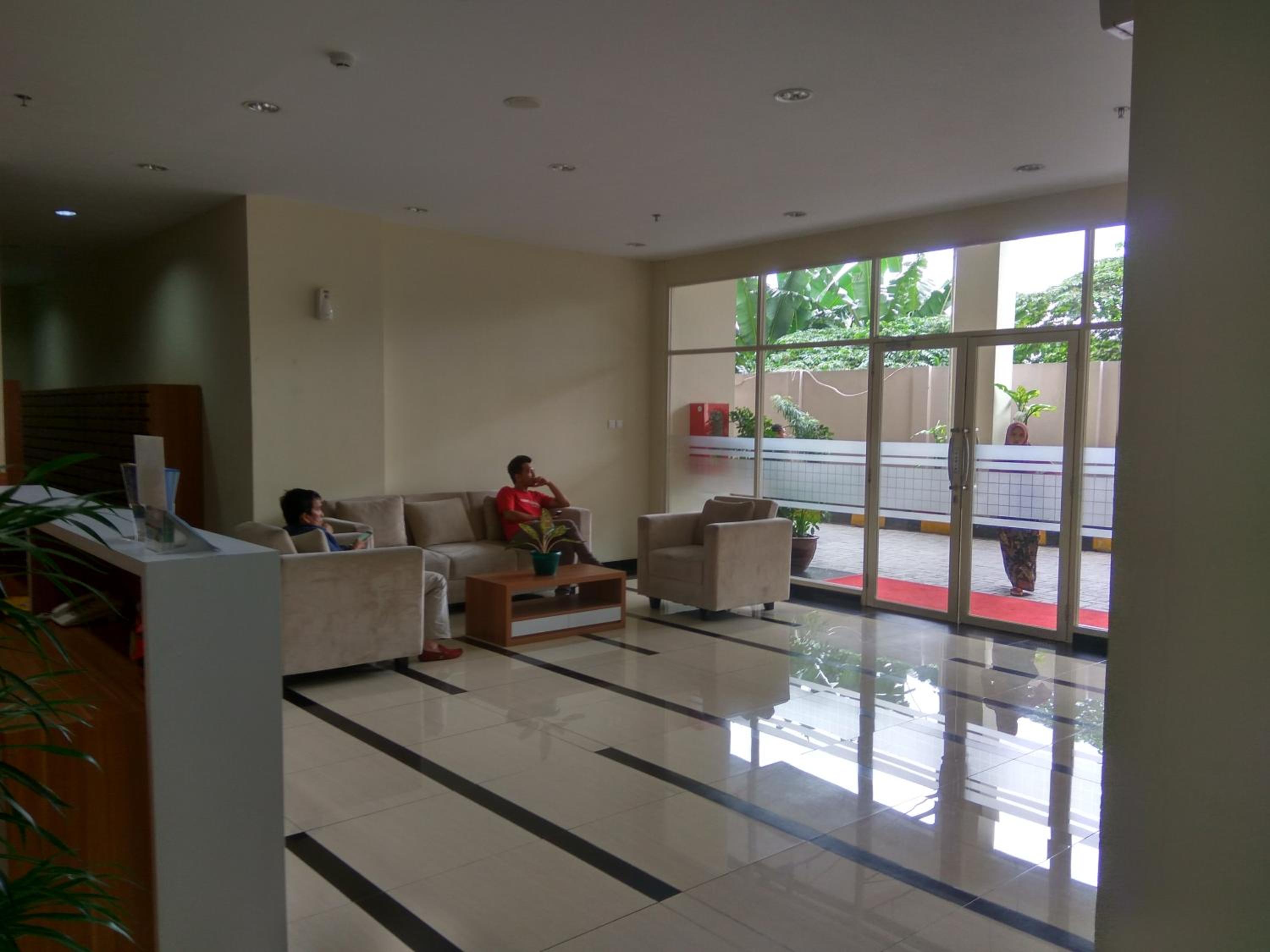Studio Apartment - Photo 4