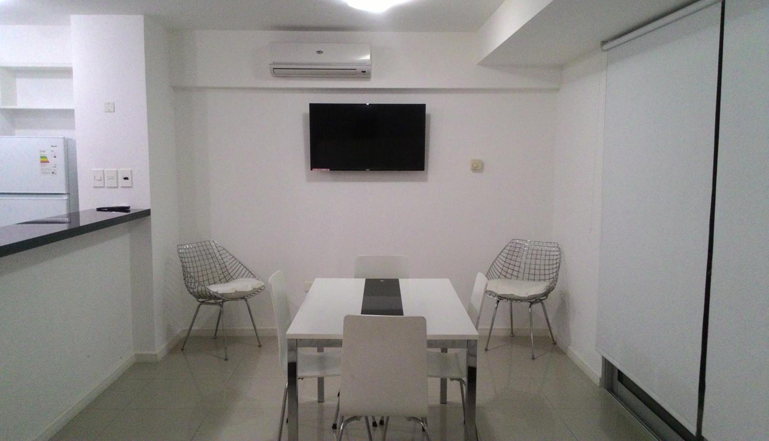 One-Bedroom Apartment (4 Adults)