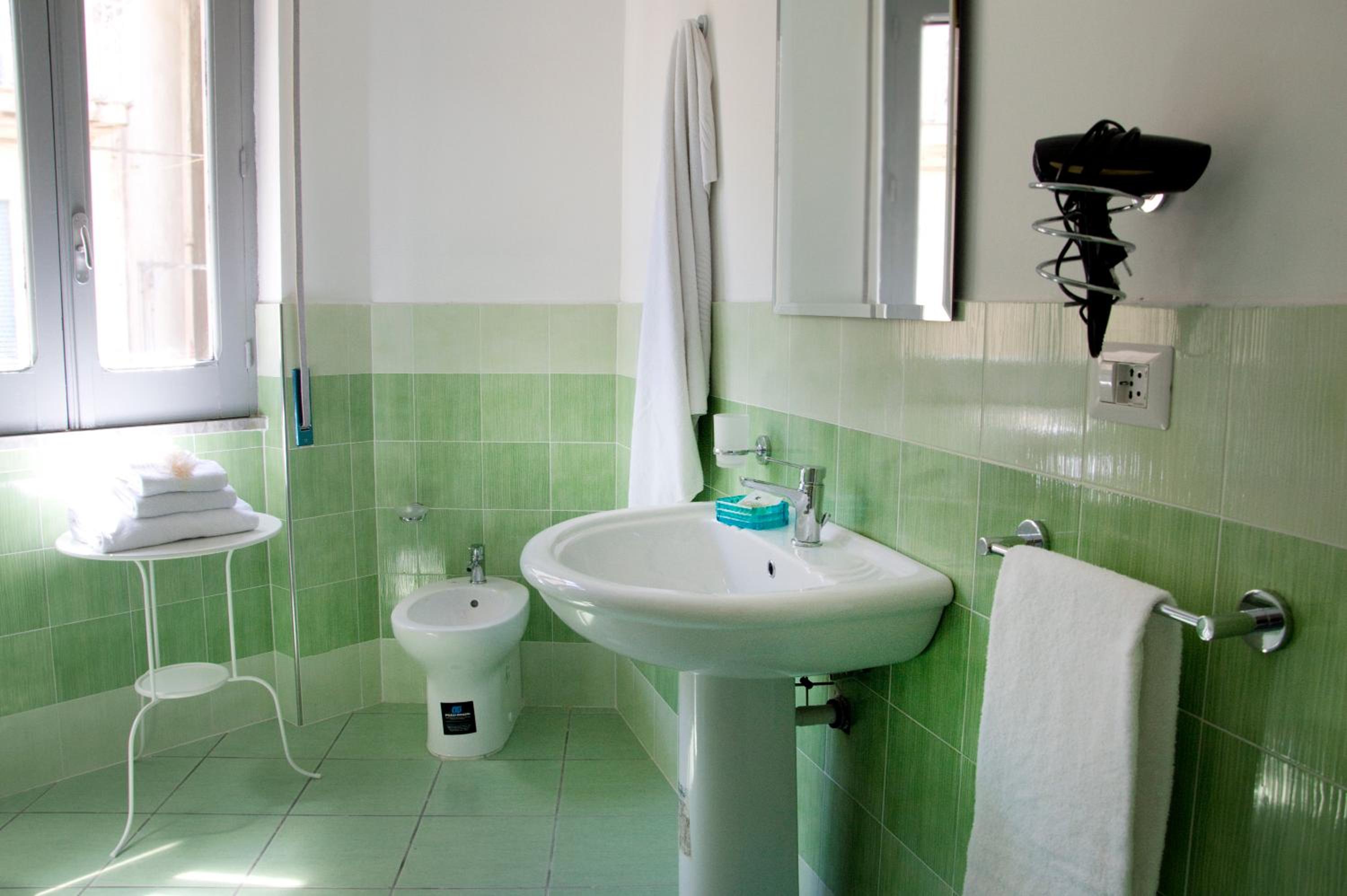 Triple Room - Annex - Photo 4