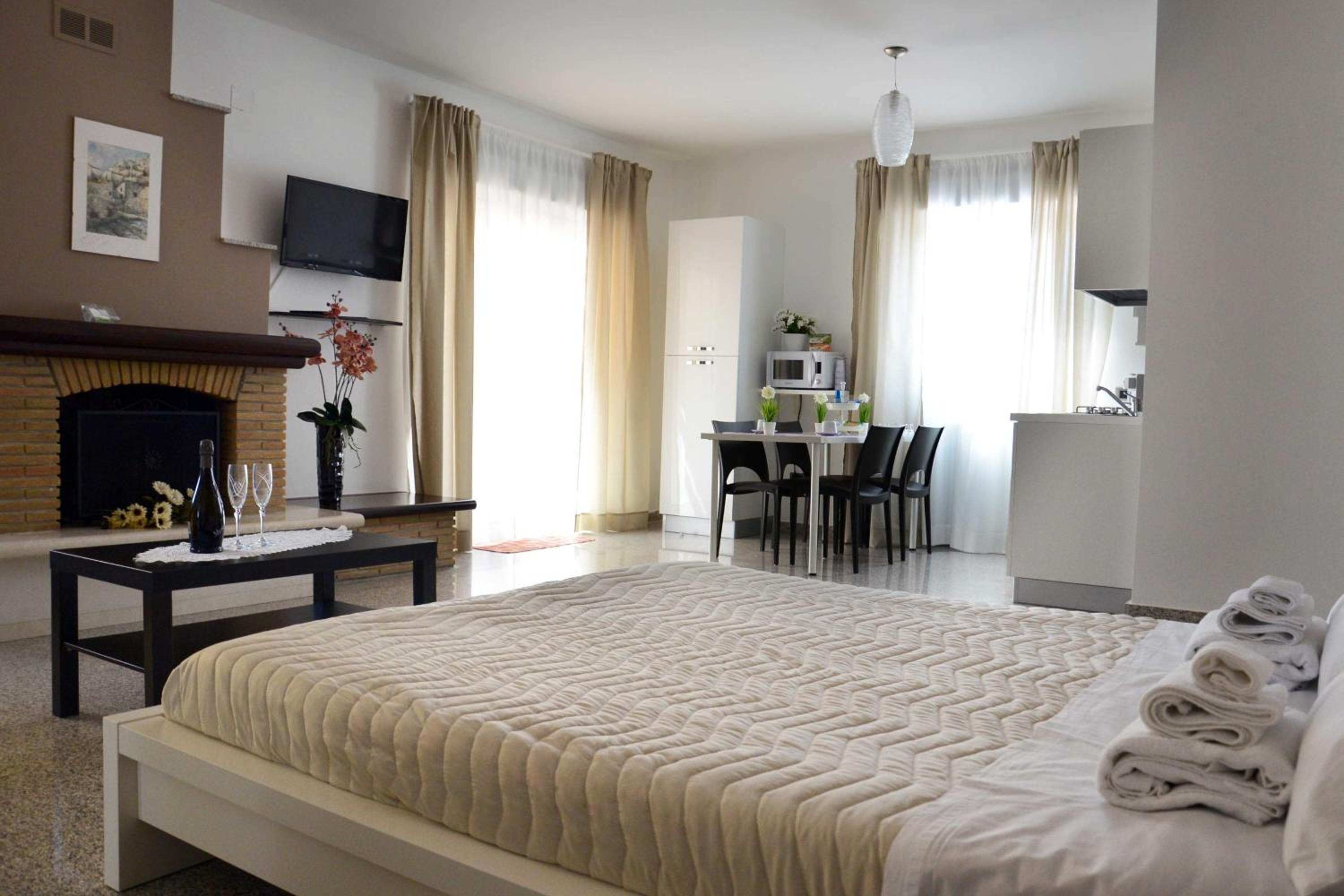 One-Bedroom Family Apartment - Photo 10