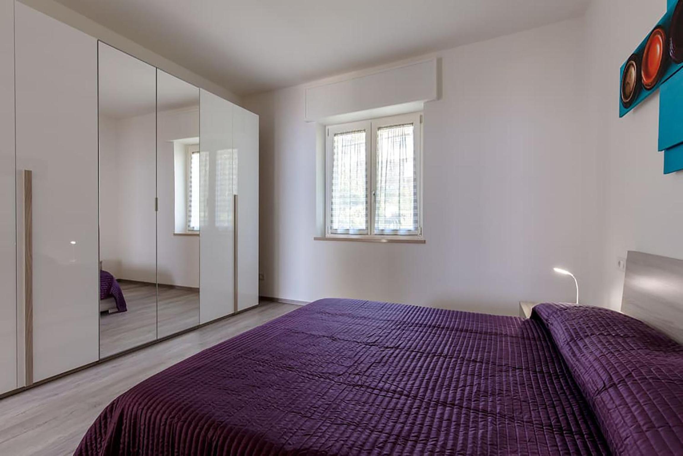 Apartment with Balcony photo 1