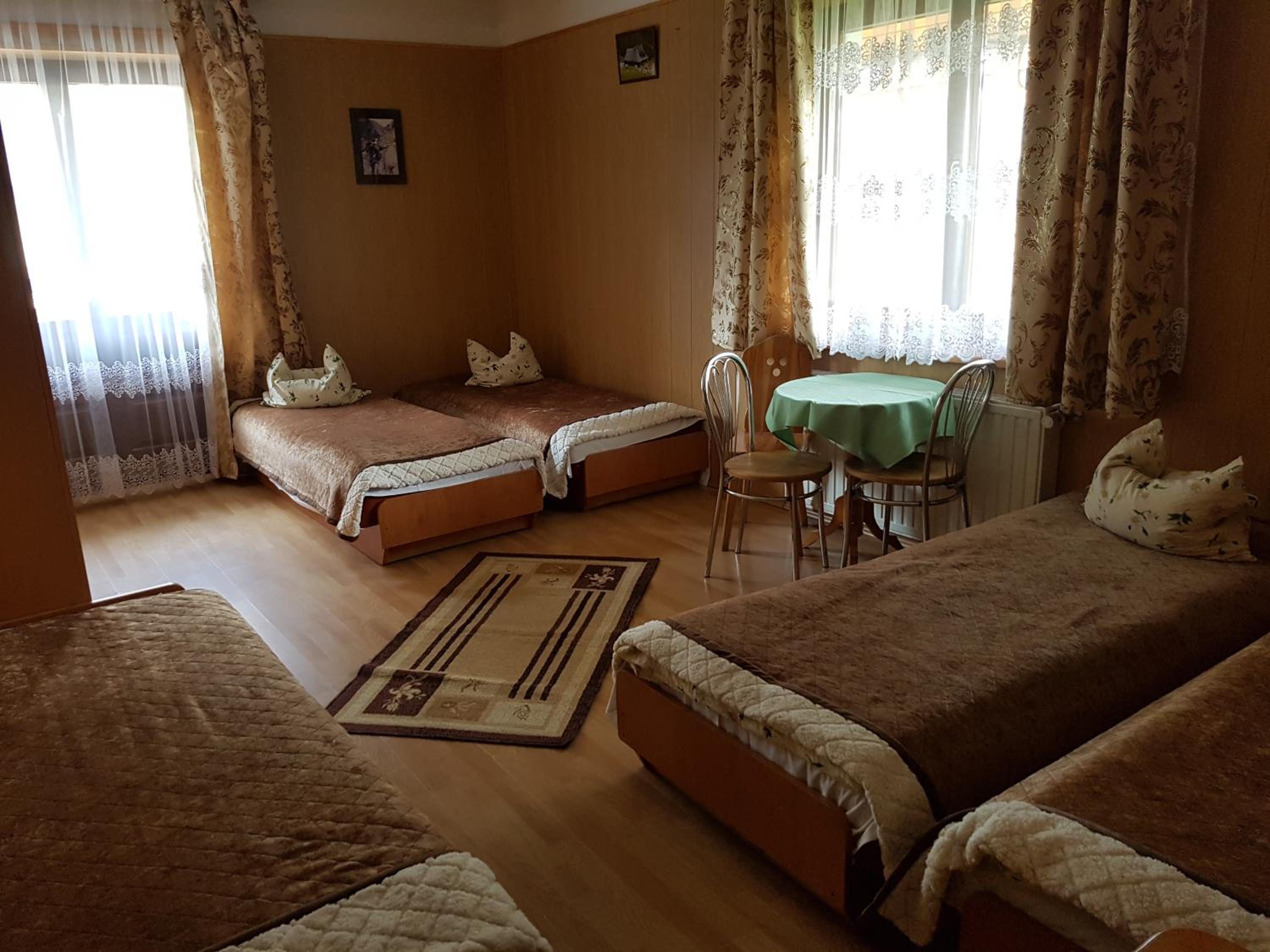 Quintuple Room (5 Adults)