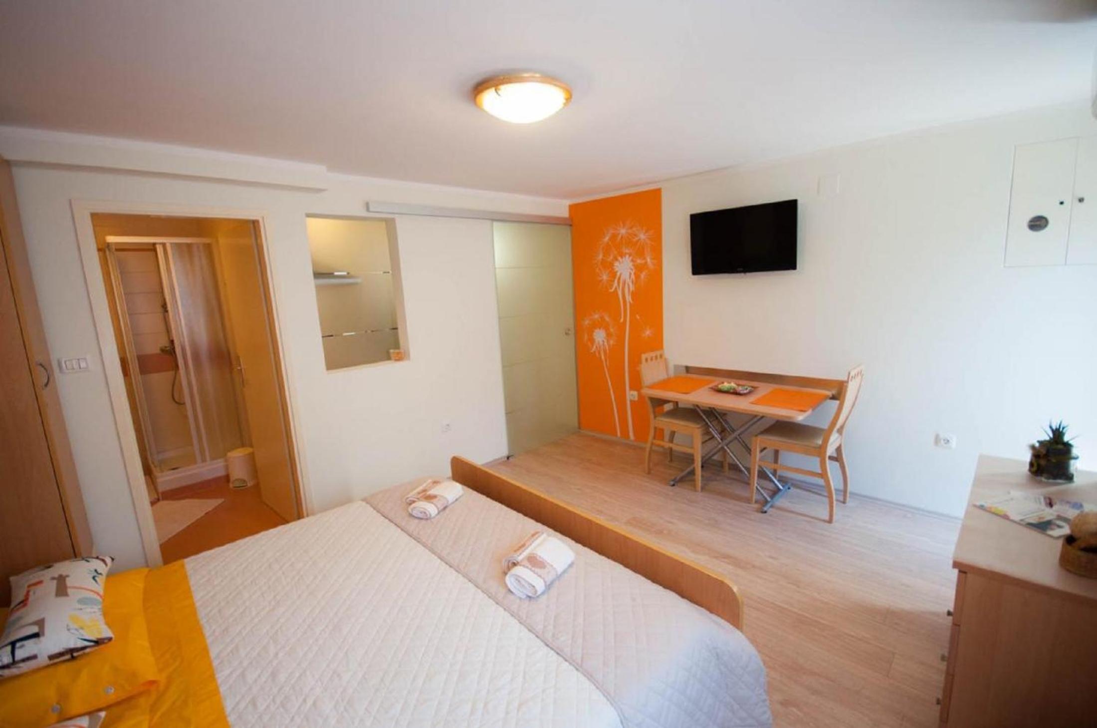 Apartment with Terrace photo 2