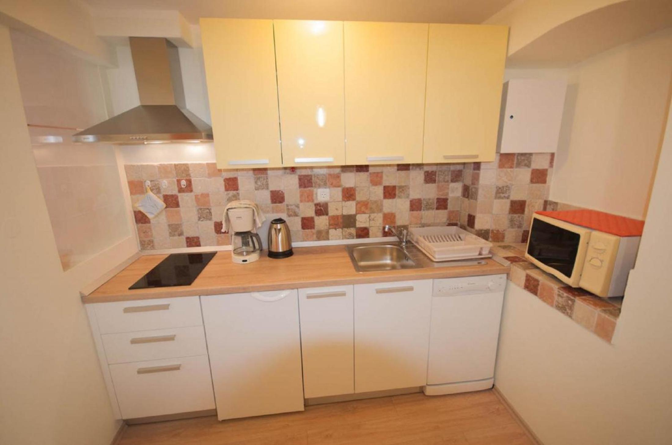 Apartment with Terrace photo 3