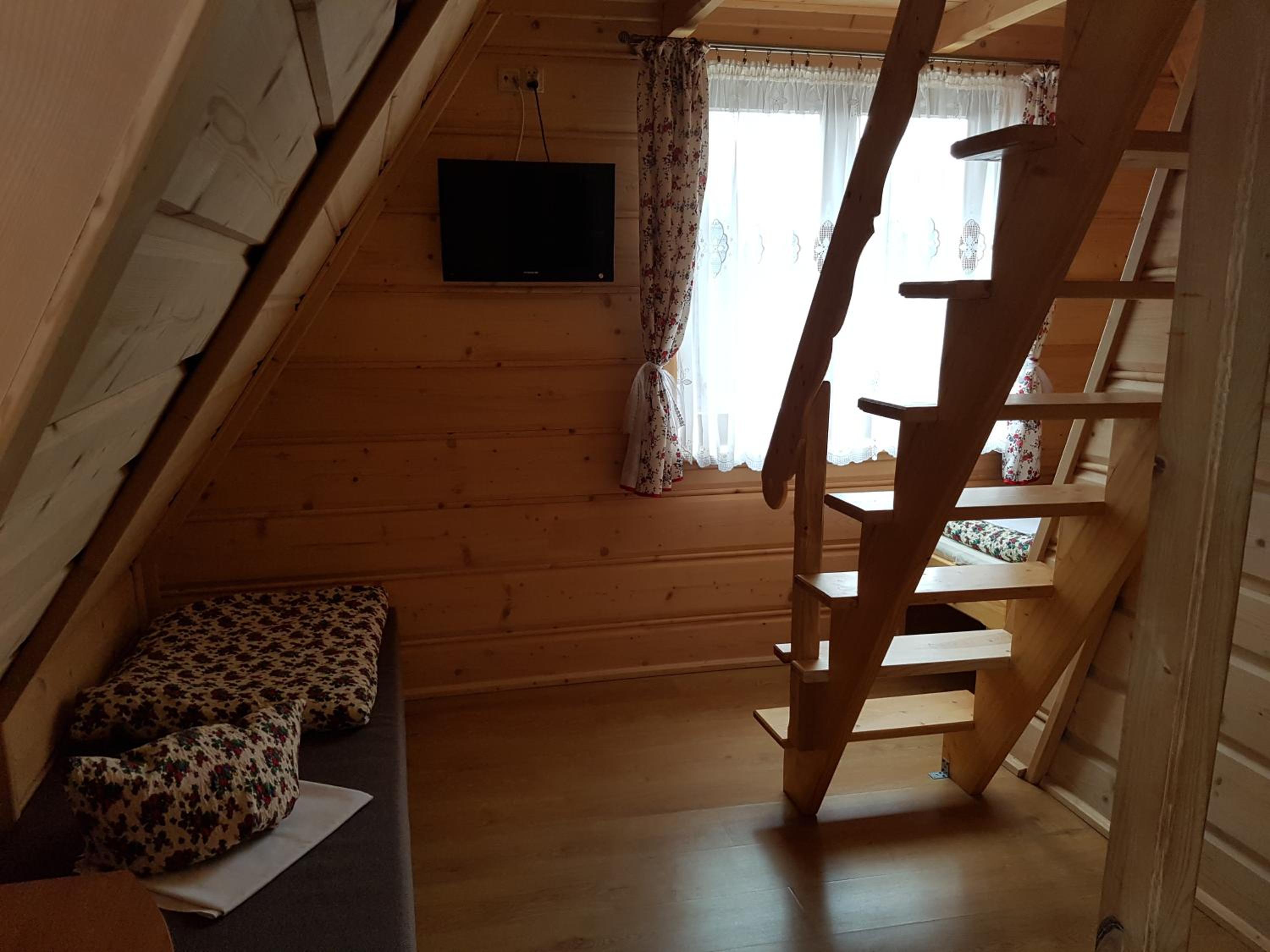 Duplex Quadruple Room 12