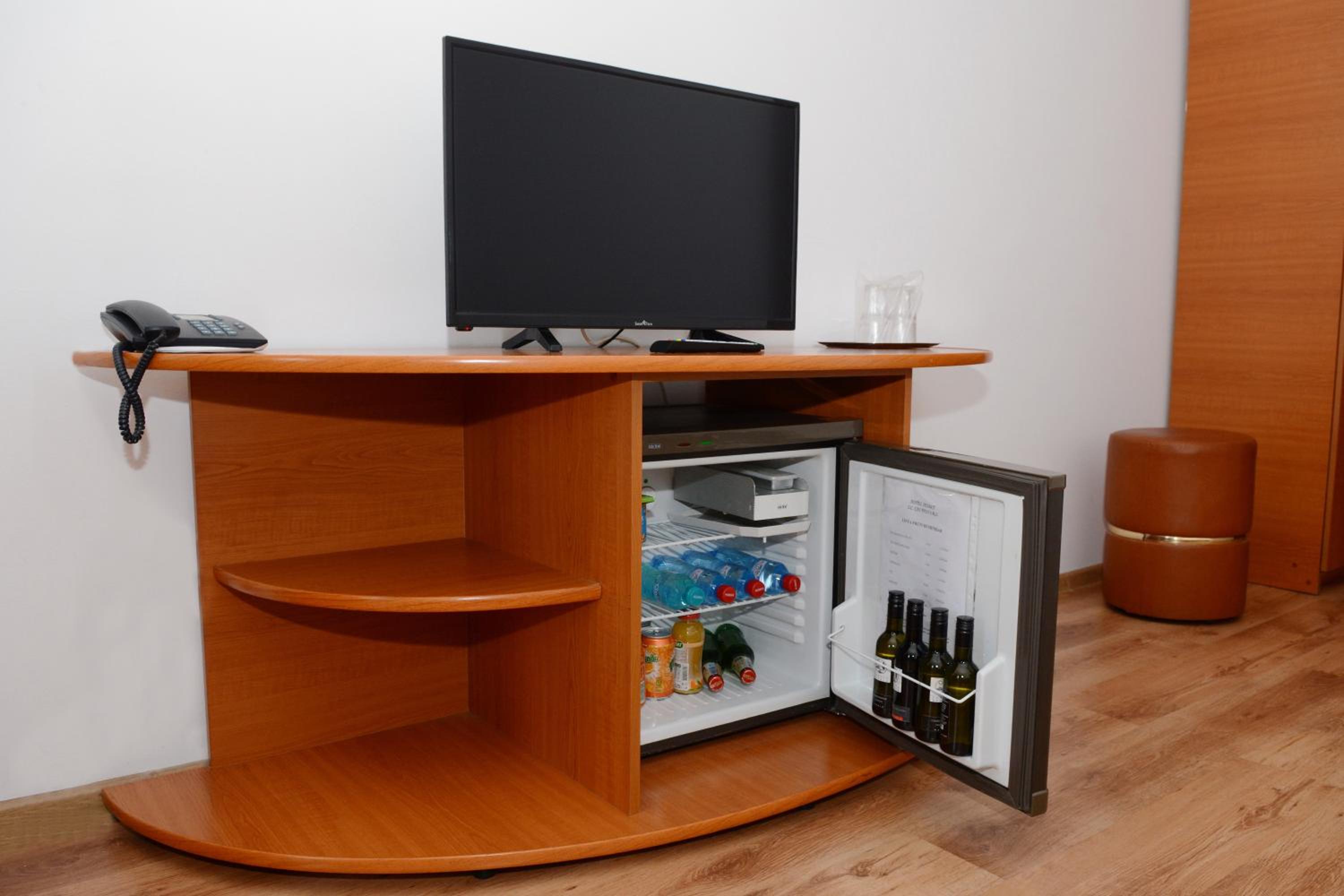 Twin Room - Photo 9