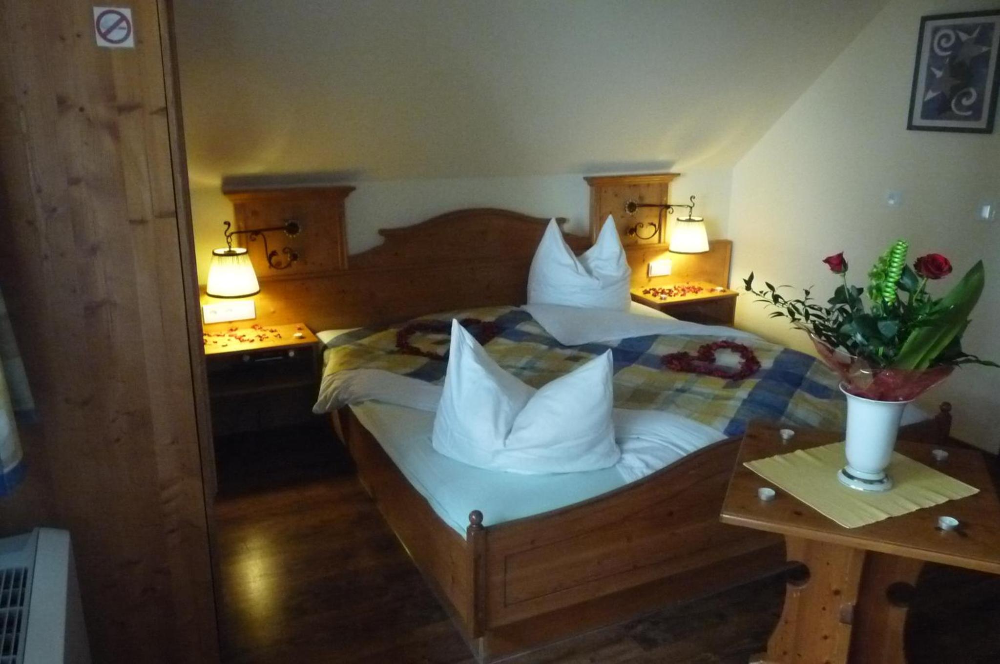 Double Room with Balcony or Terrace - Photo 1