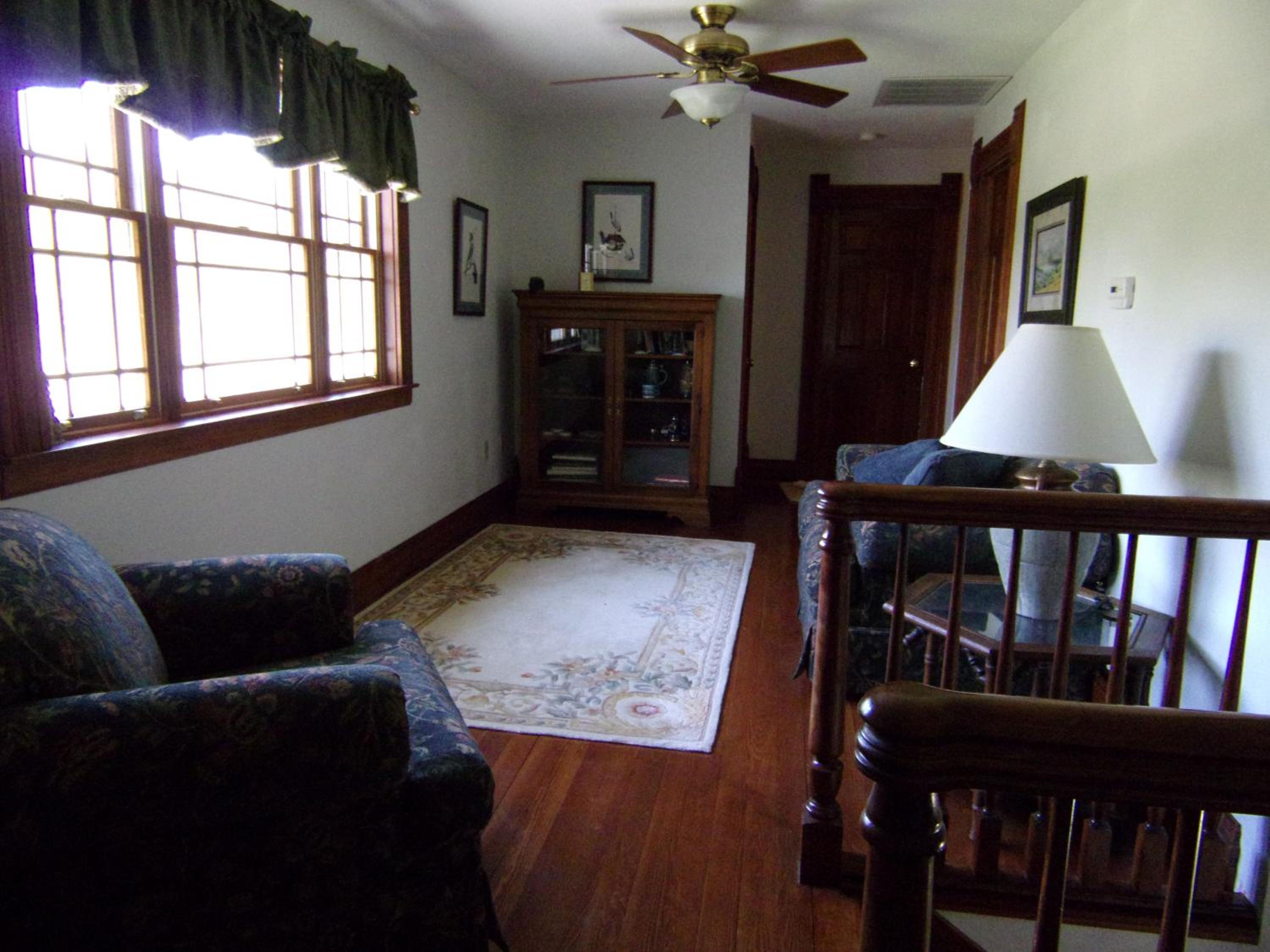Knox - Double Room with Shared Bathroom photo 3