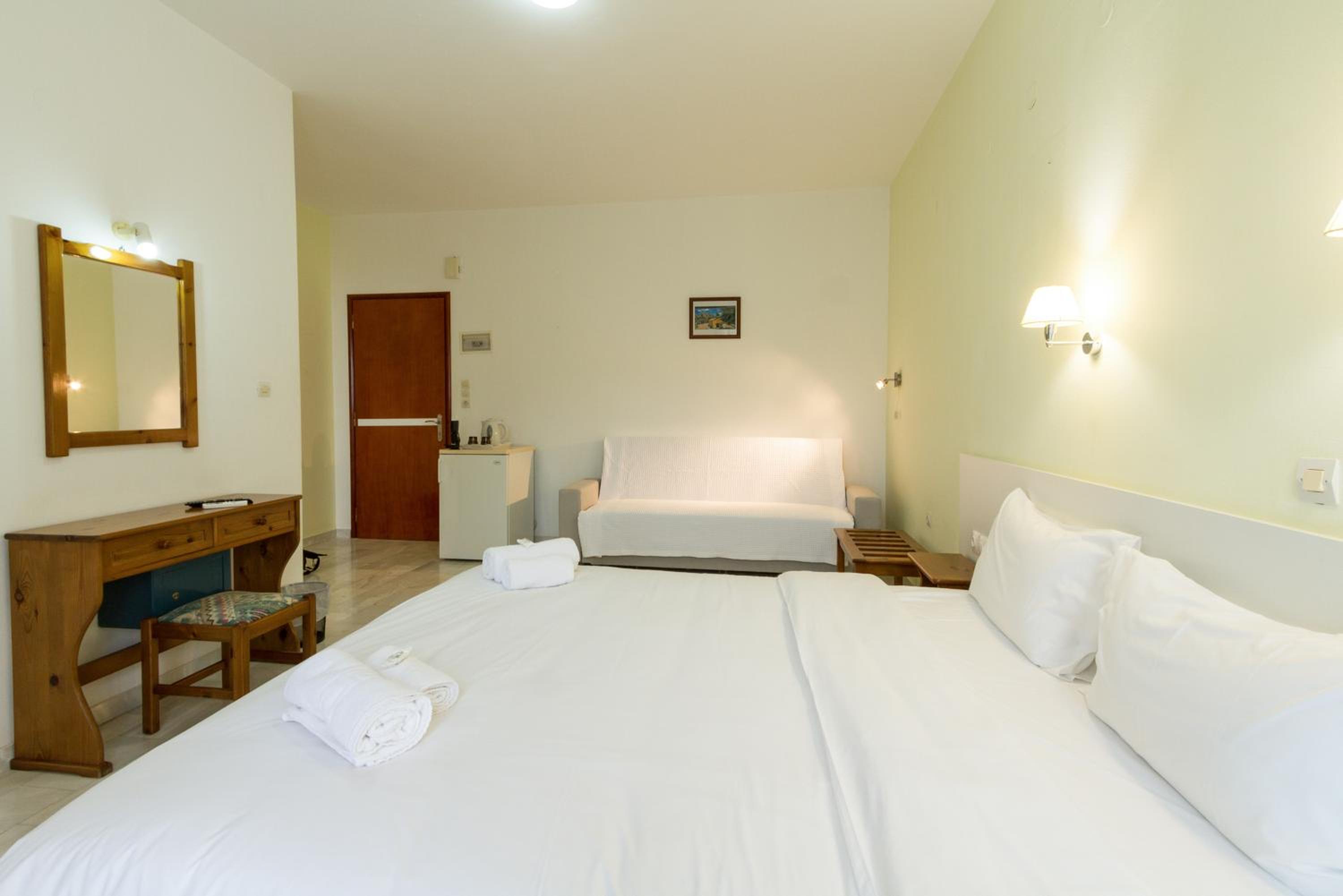 Standard Room photo 3