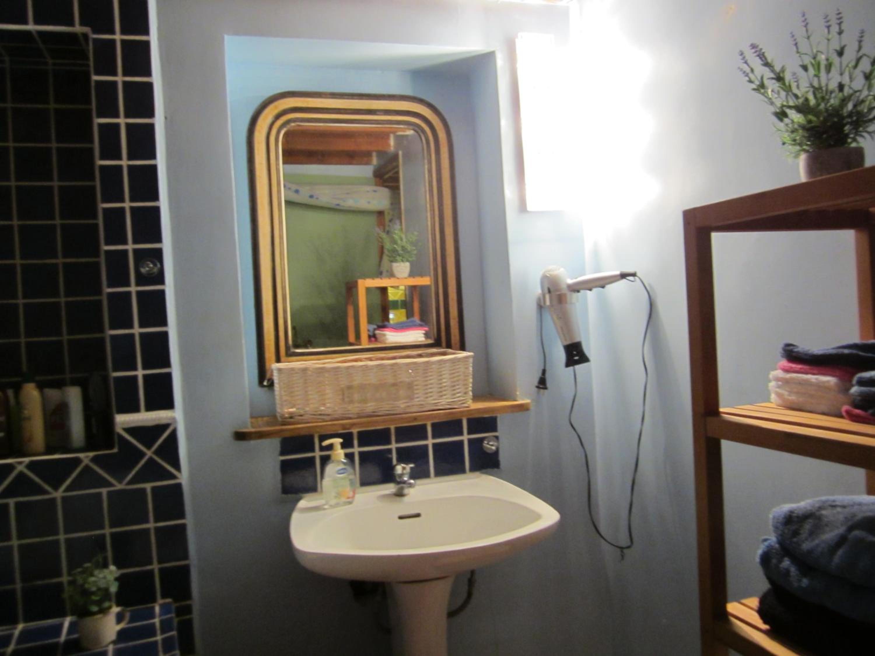 Two-Bedroom House - Photo 7