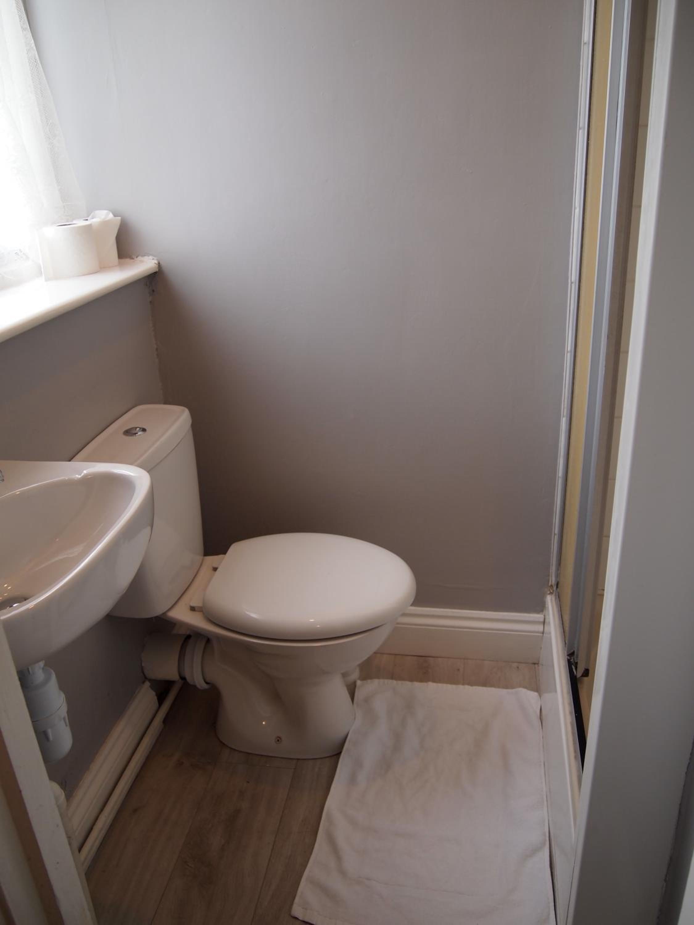 Double Room - Photo 2