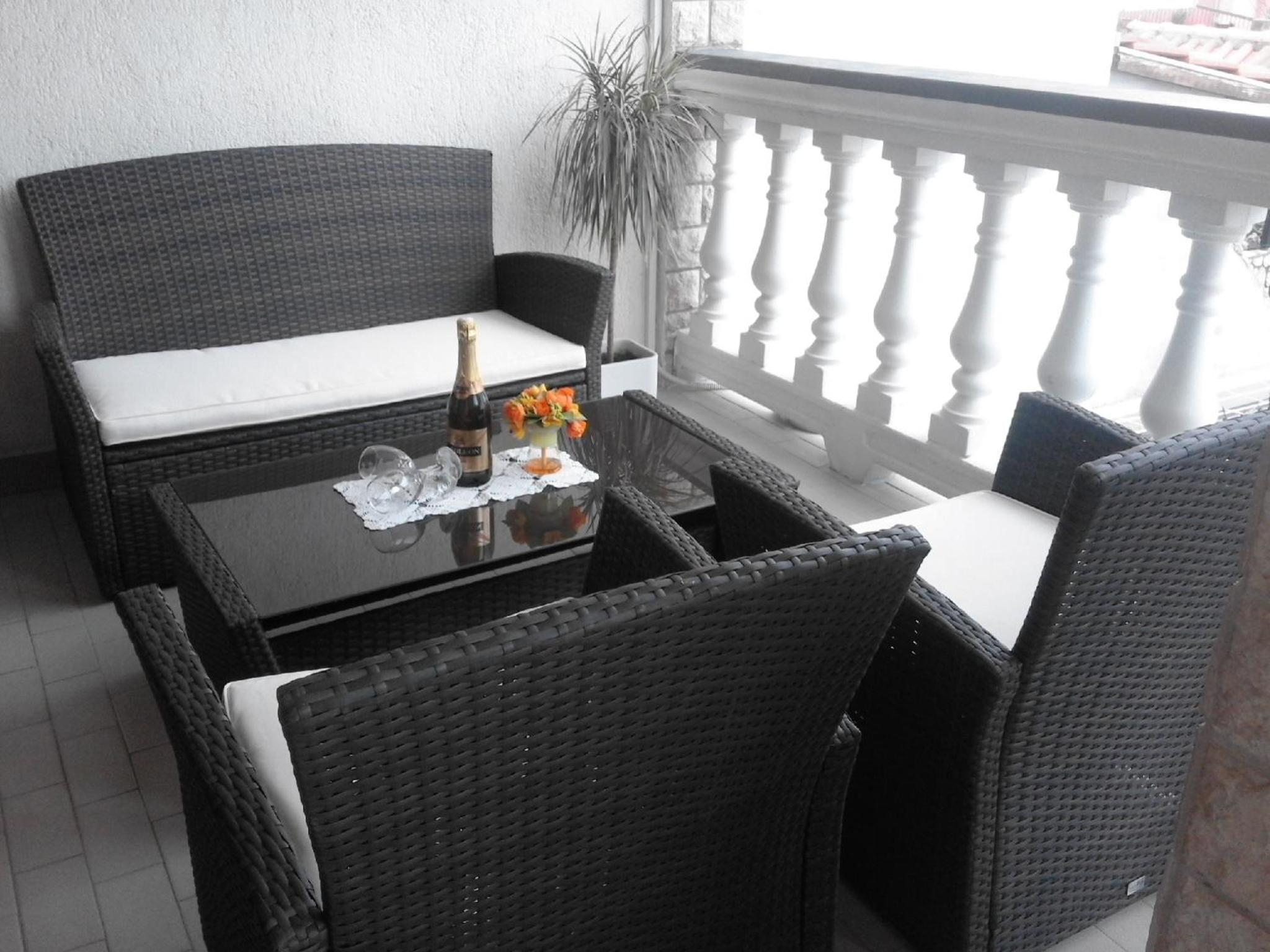 Comfort One-Bedroom Apartment with Sea View  - Photo 2