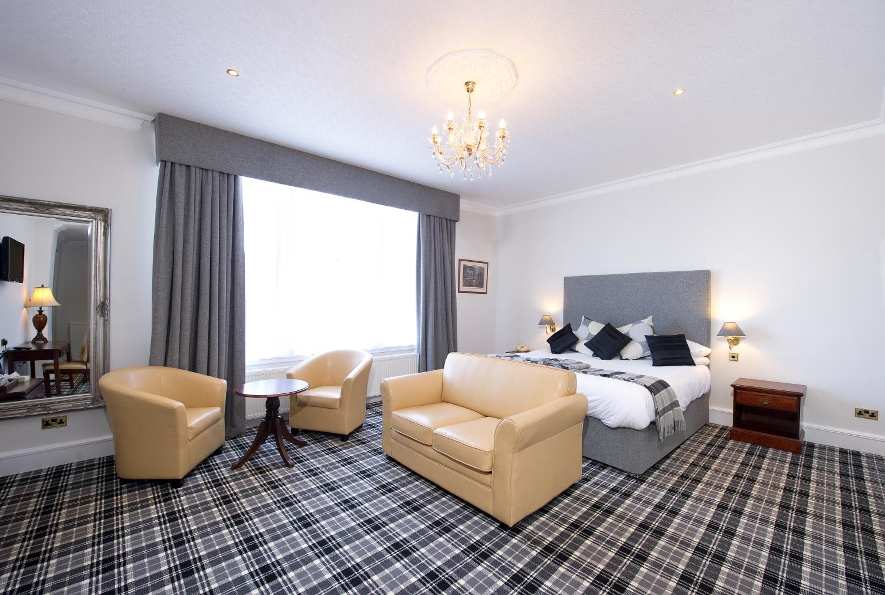 Mini Suite - Photo 1