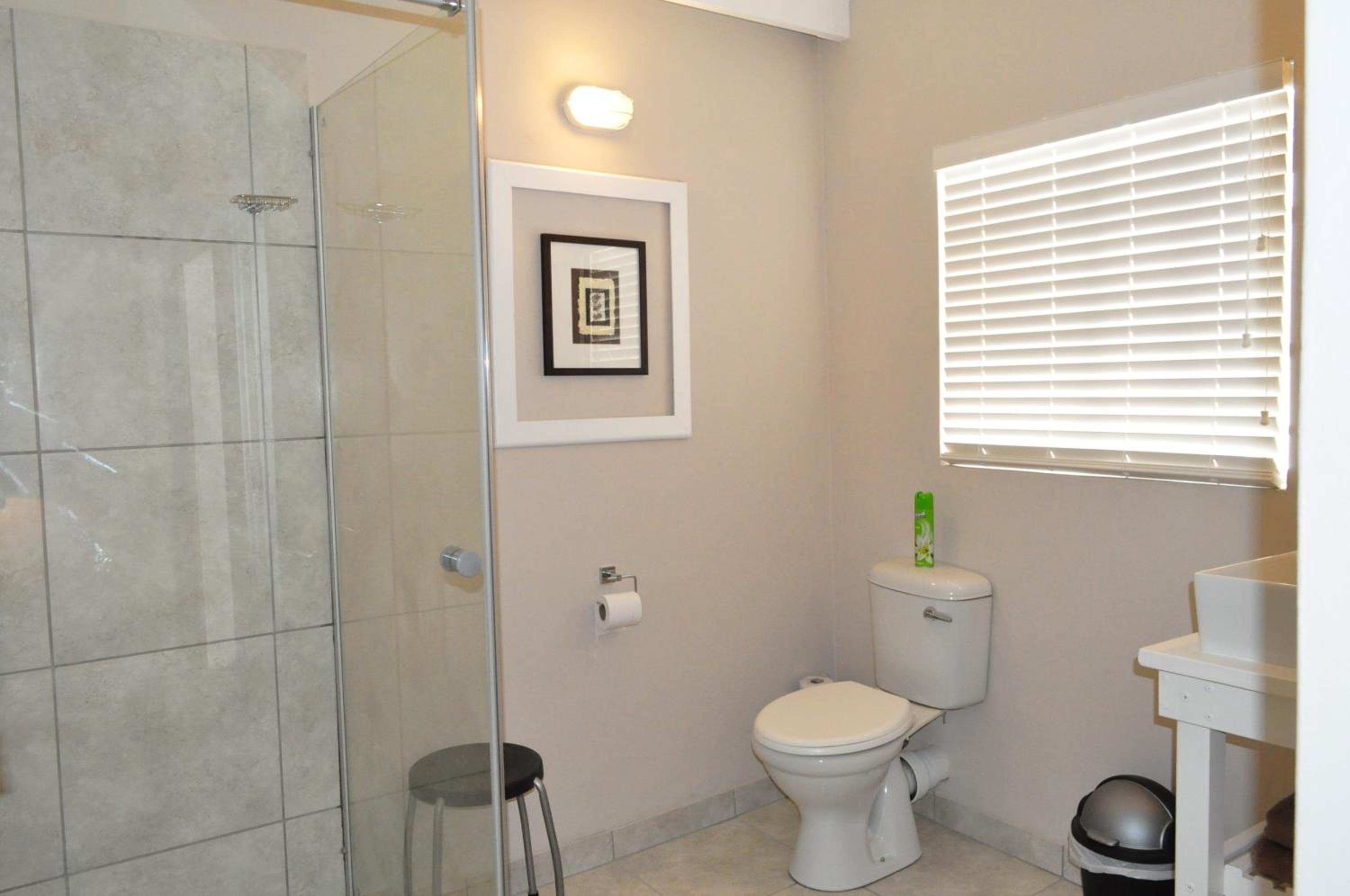 Deluxe Double Room with Shower photo 3