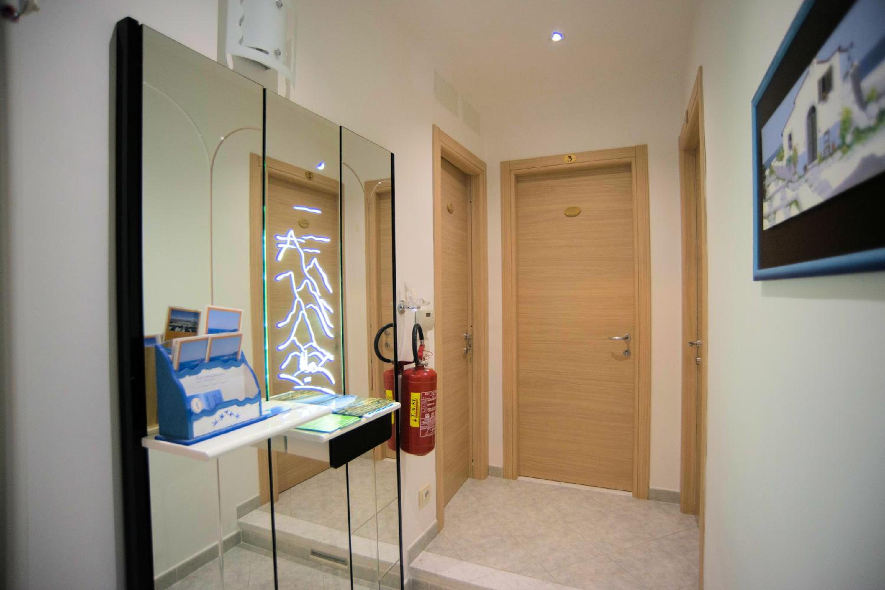 Double Room with Private Bathroom photo 3