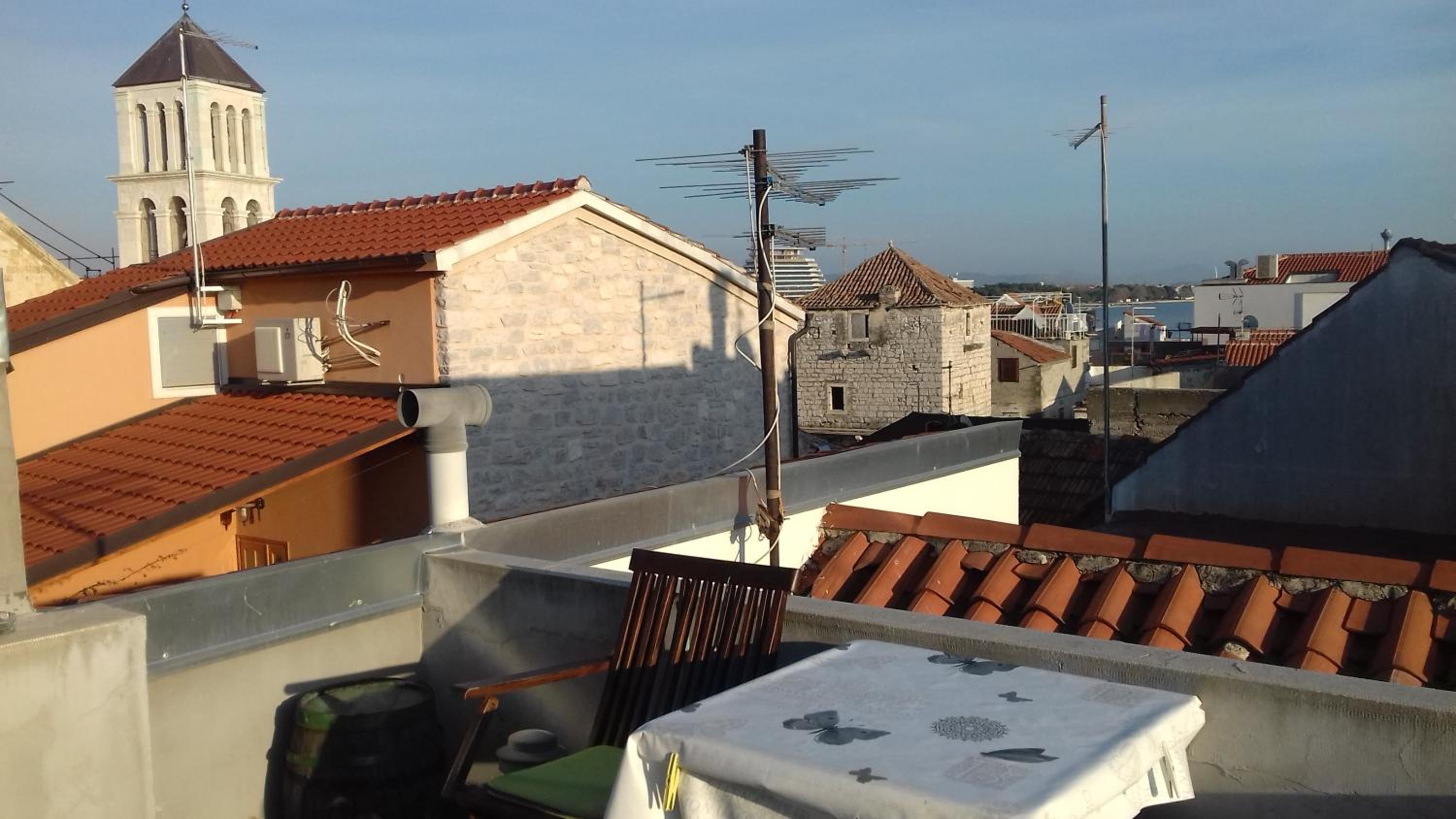 Studio with Balcony - Photo 10