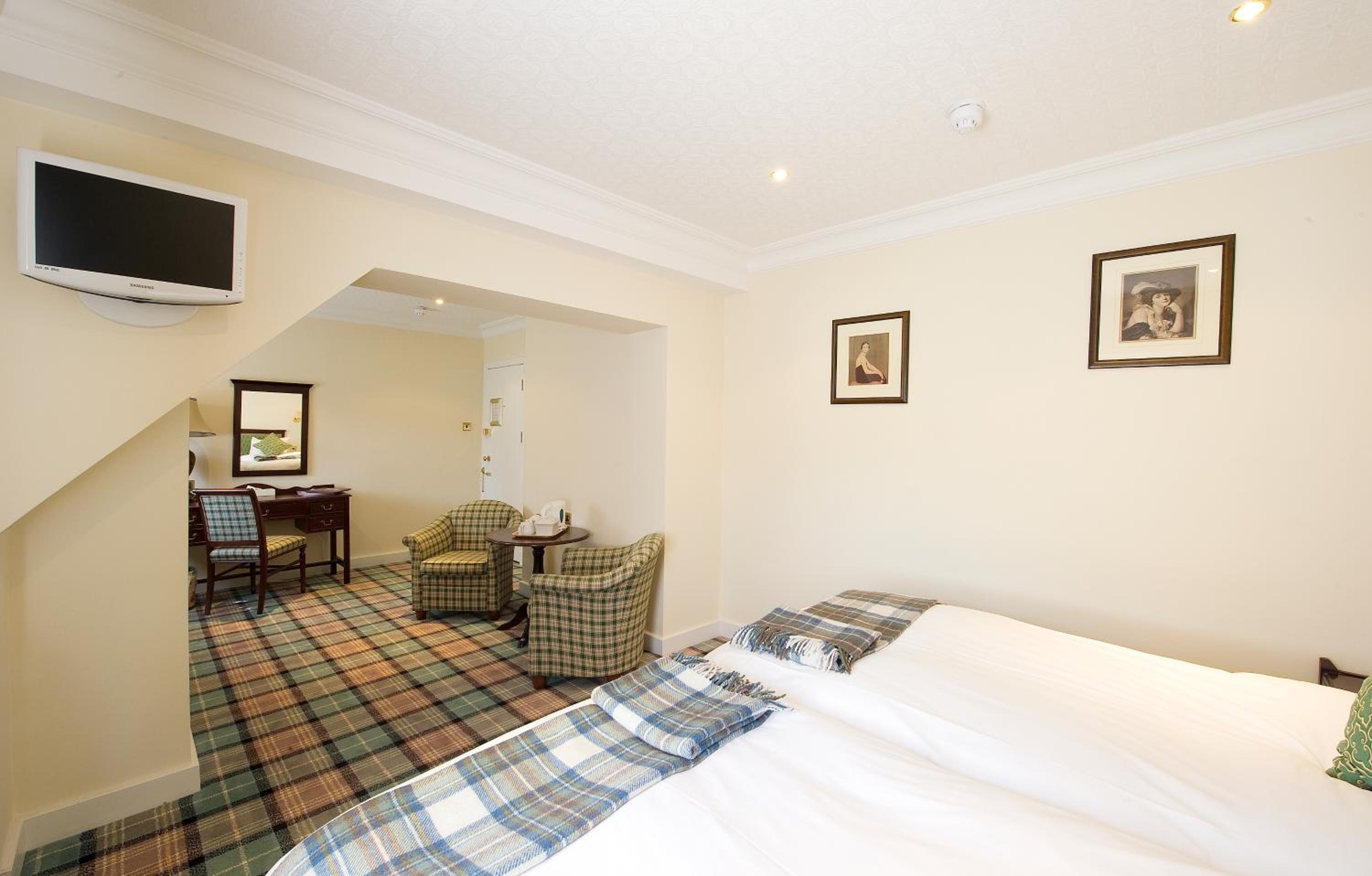 Double or Twin Room - Photo 1