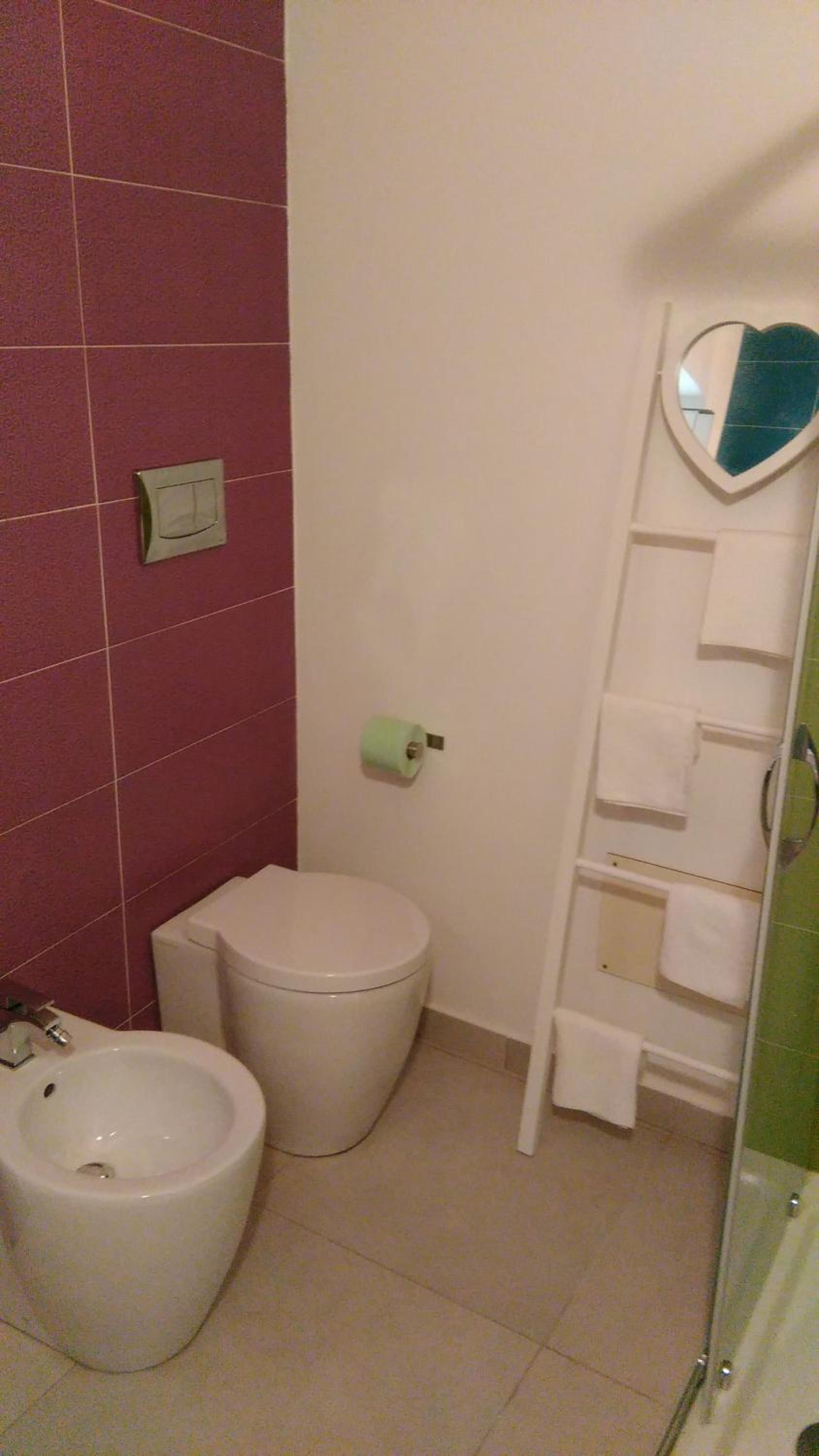 One-Bedroom Apartment - Photo 32