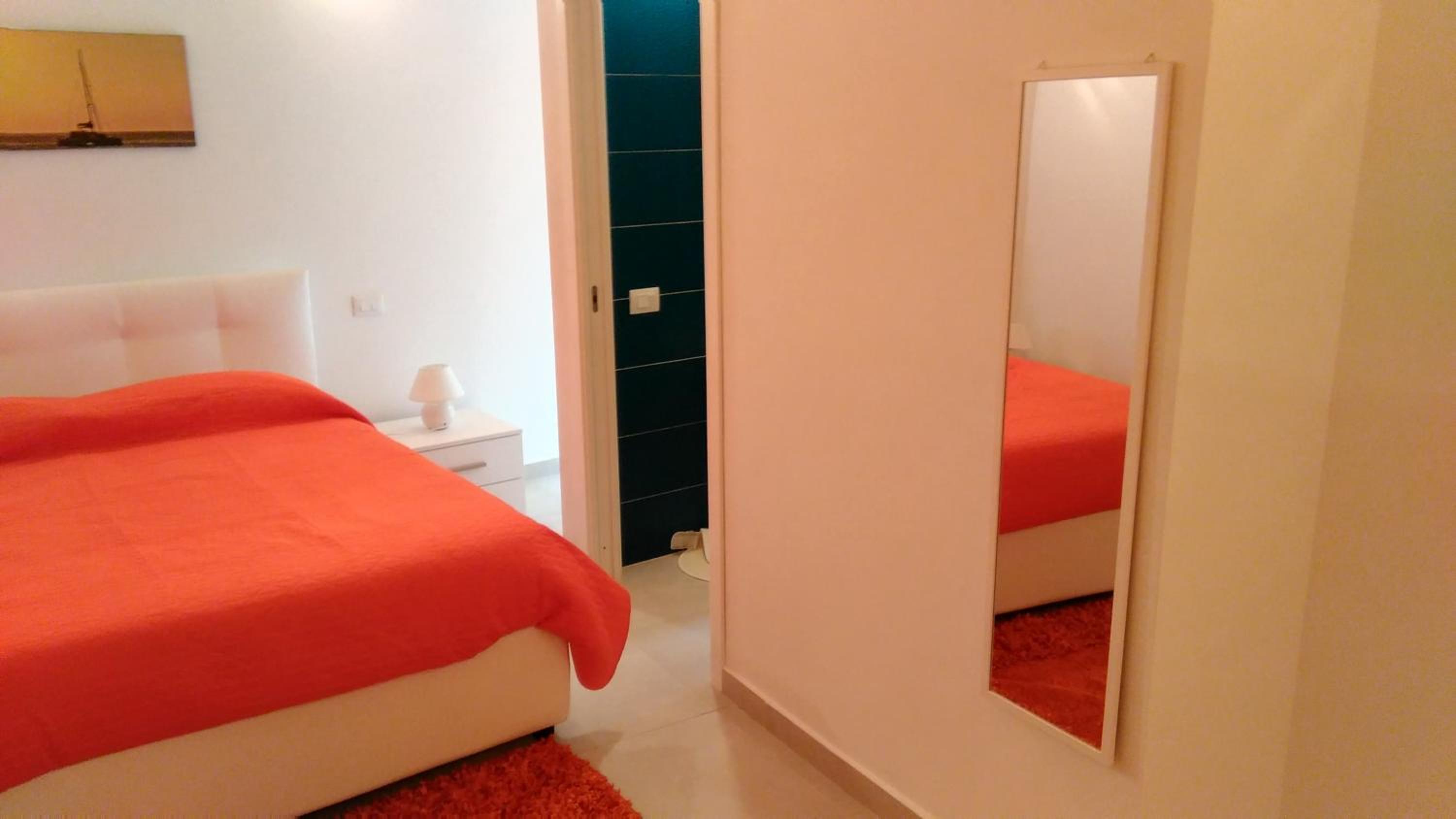 One-Bedroom Apartment - Photo 28