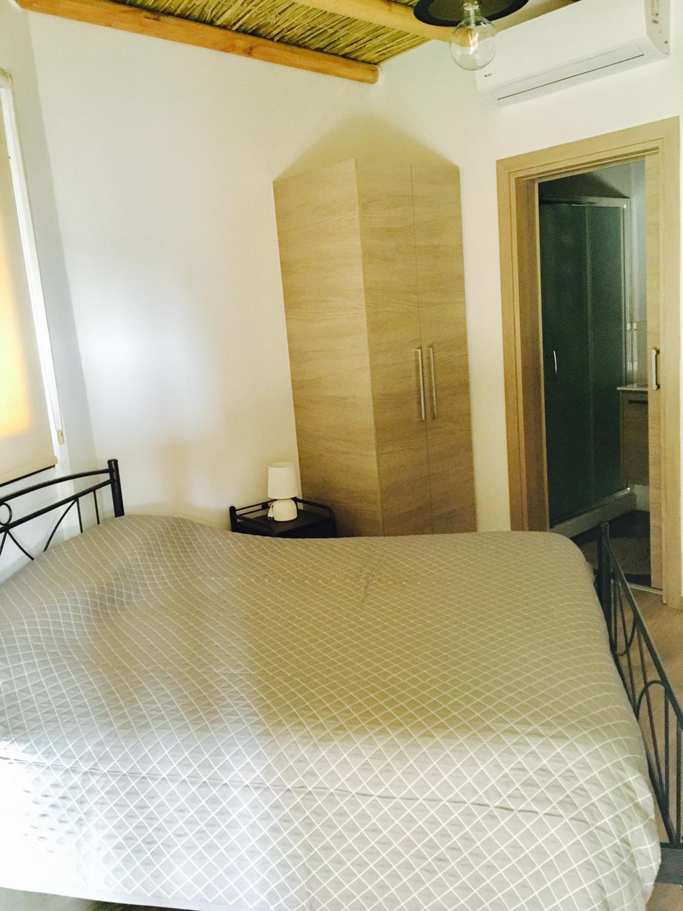 Deluxe King Room photo 2