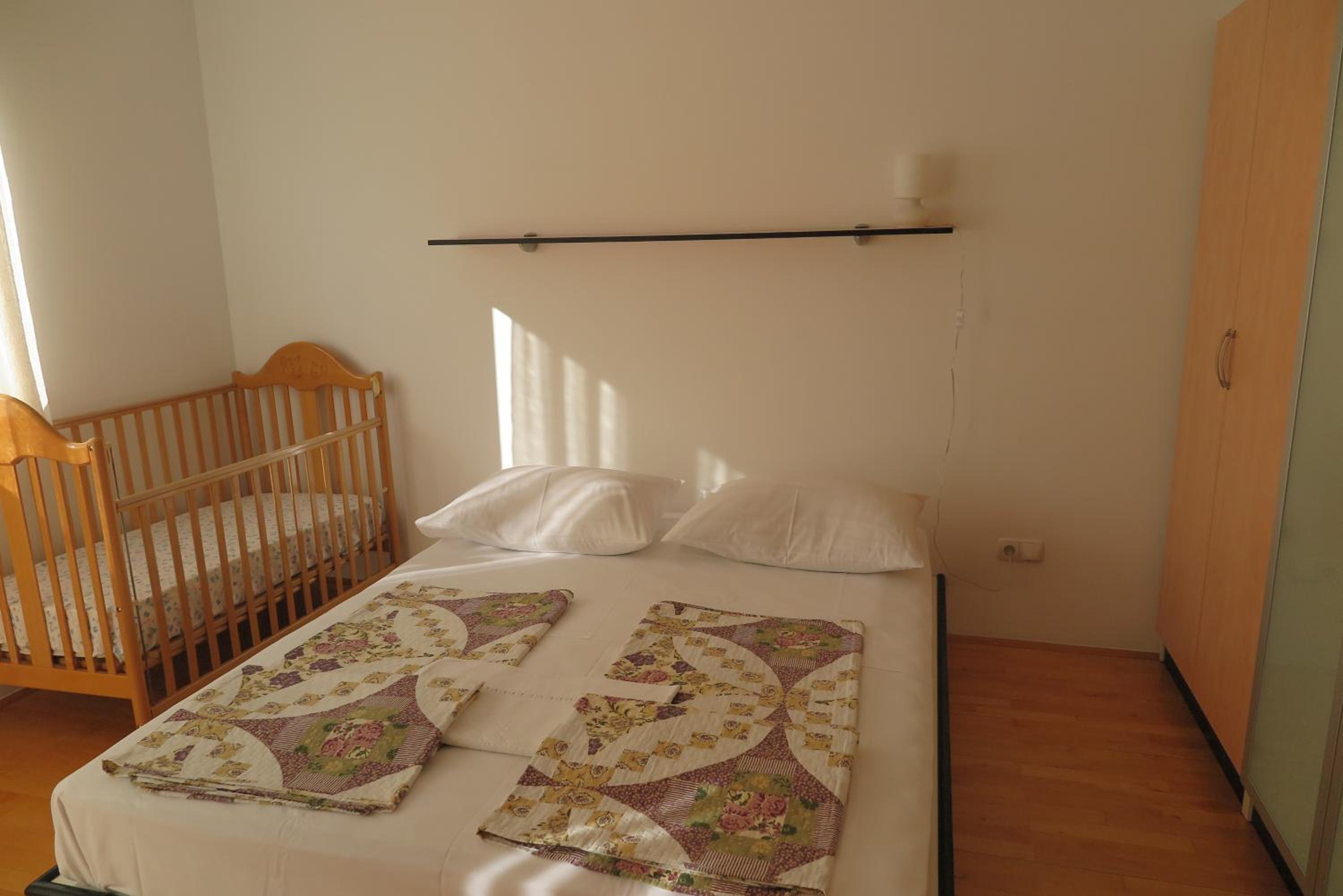 Apartment with Balcony photo 2