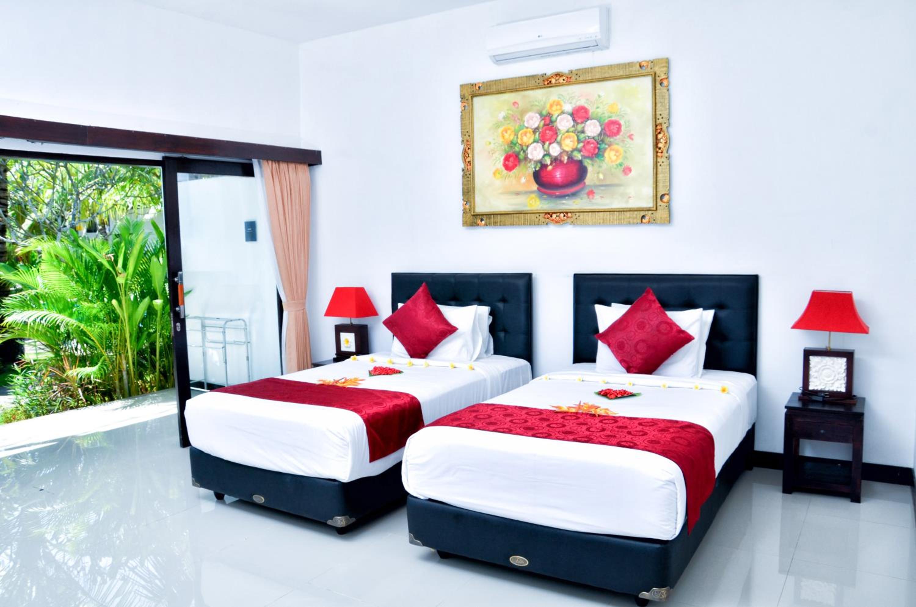 Deluxe Double or Twin Room photo 2