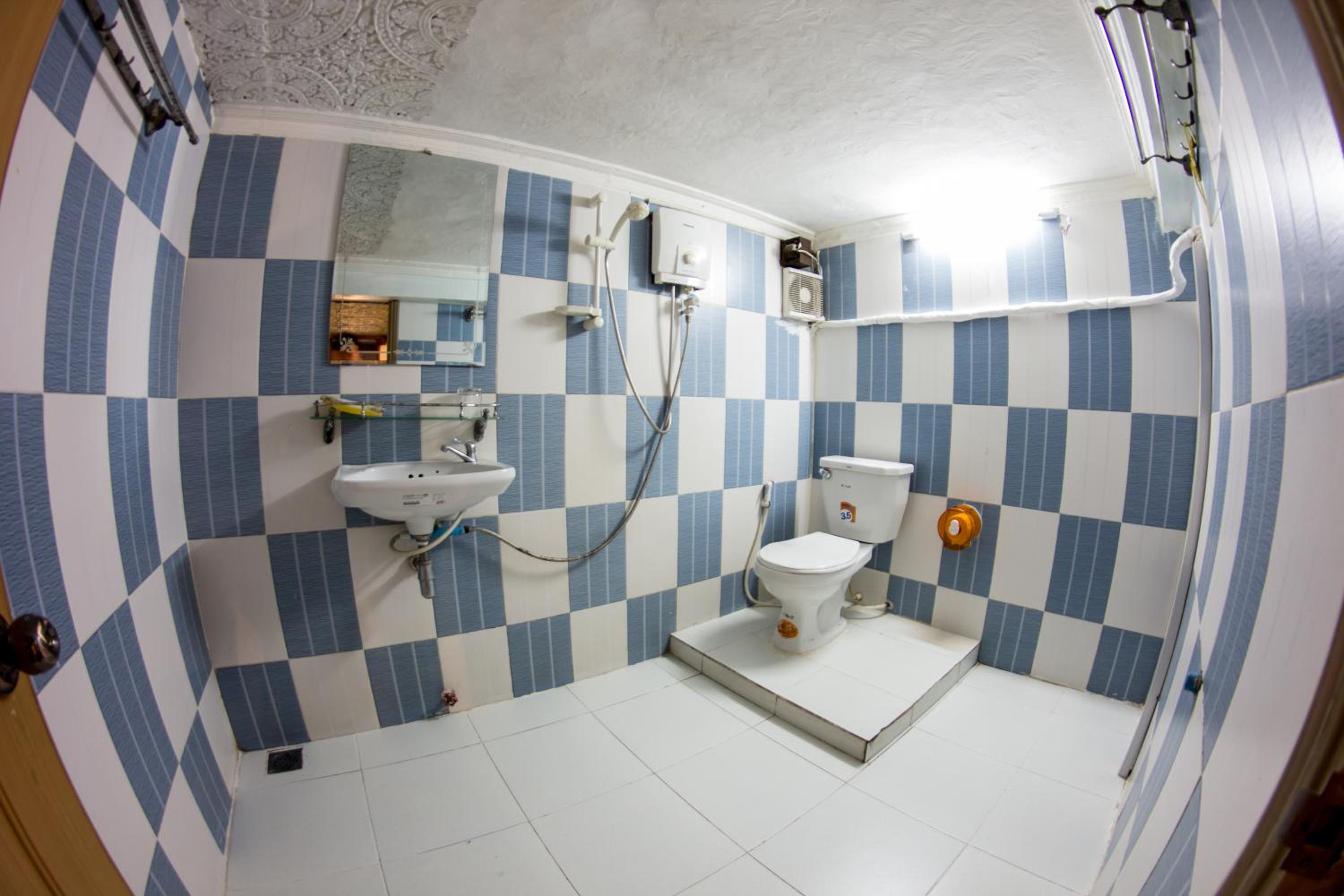 Standard Double Room - Photo 4