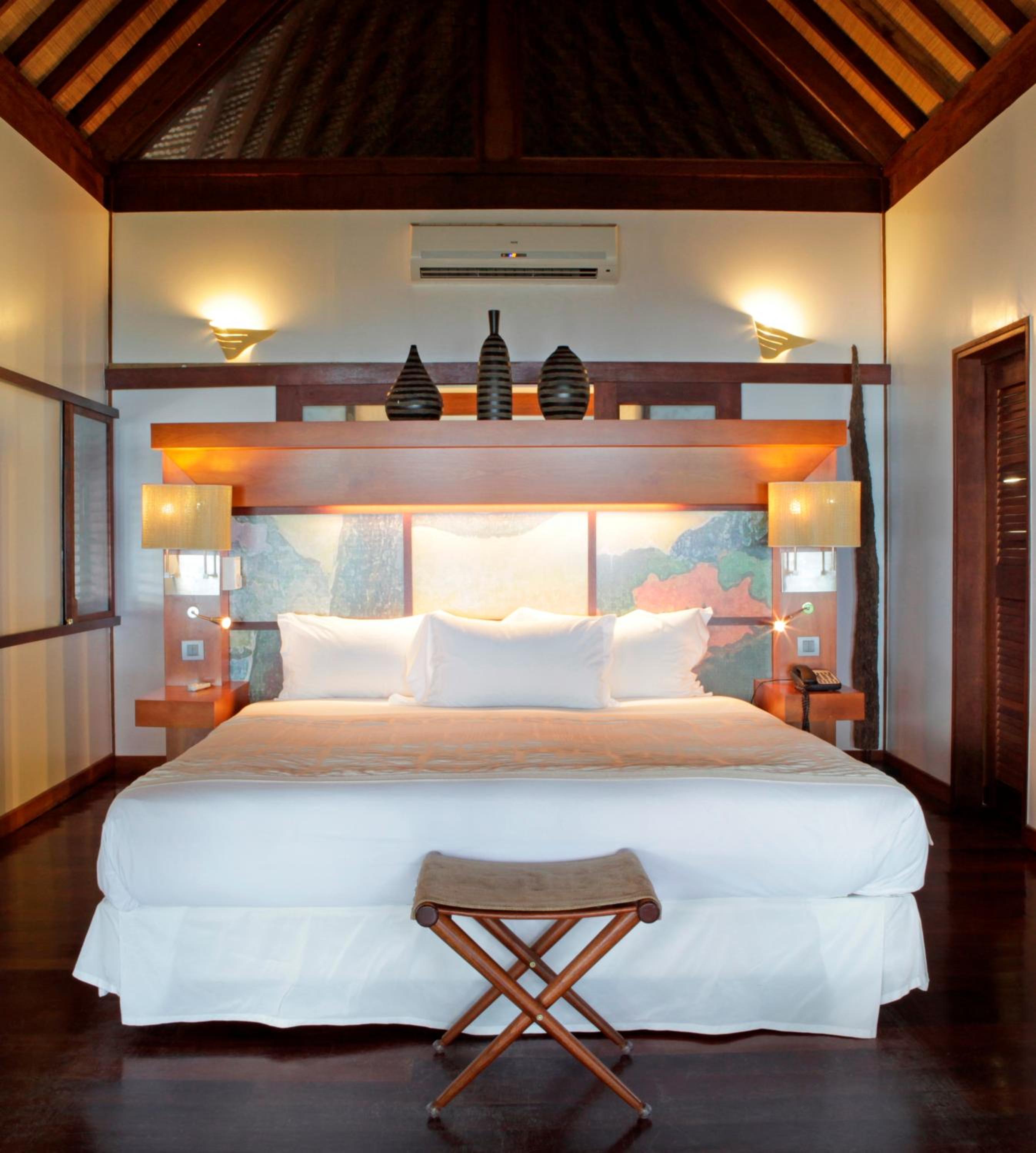 Luxury Villa with Garden View photo 3