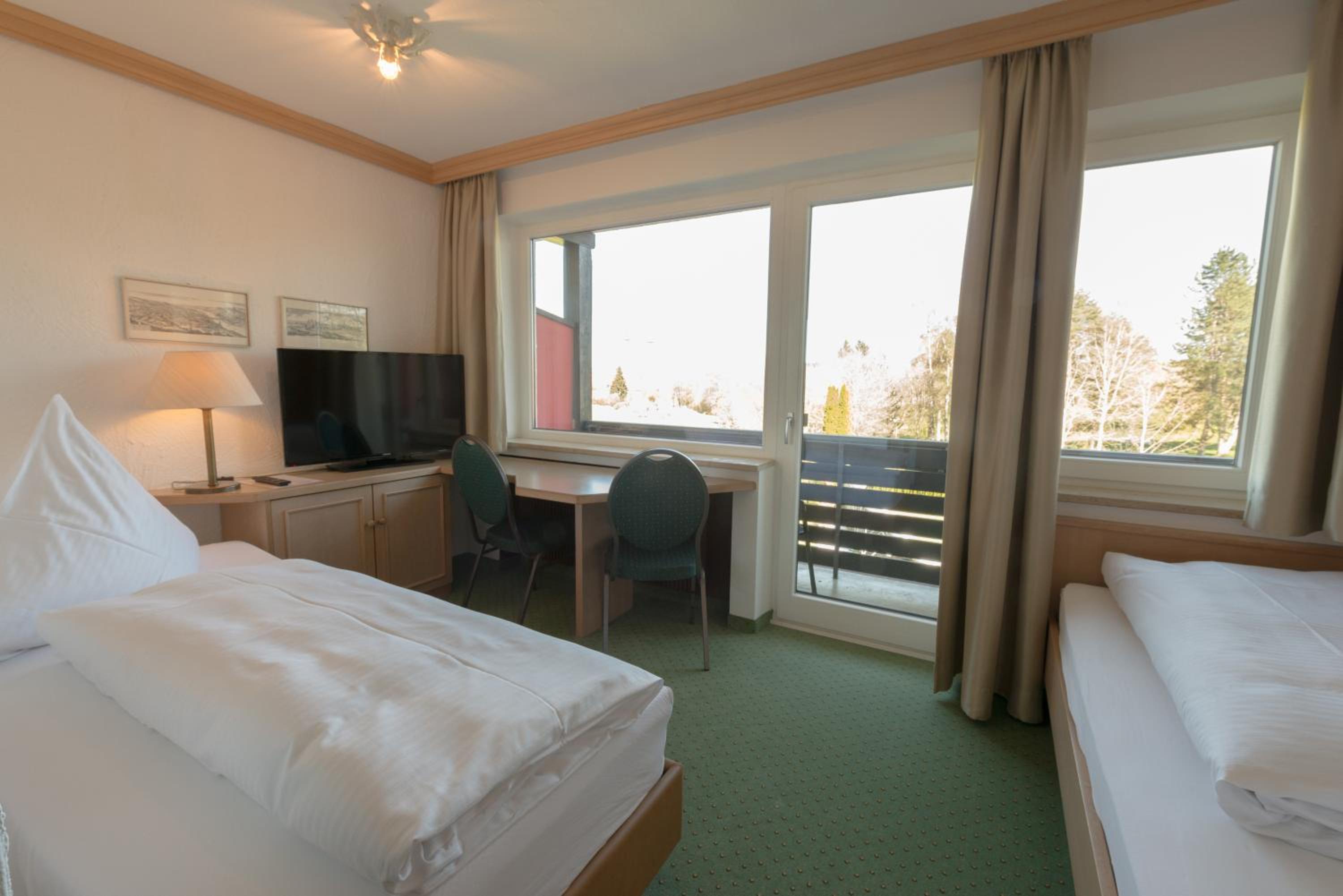 Small Twin Room with balcony