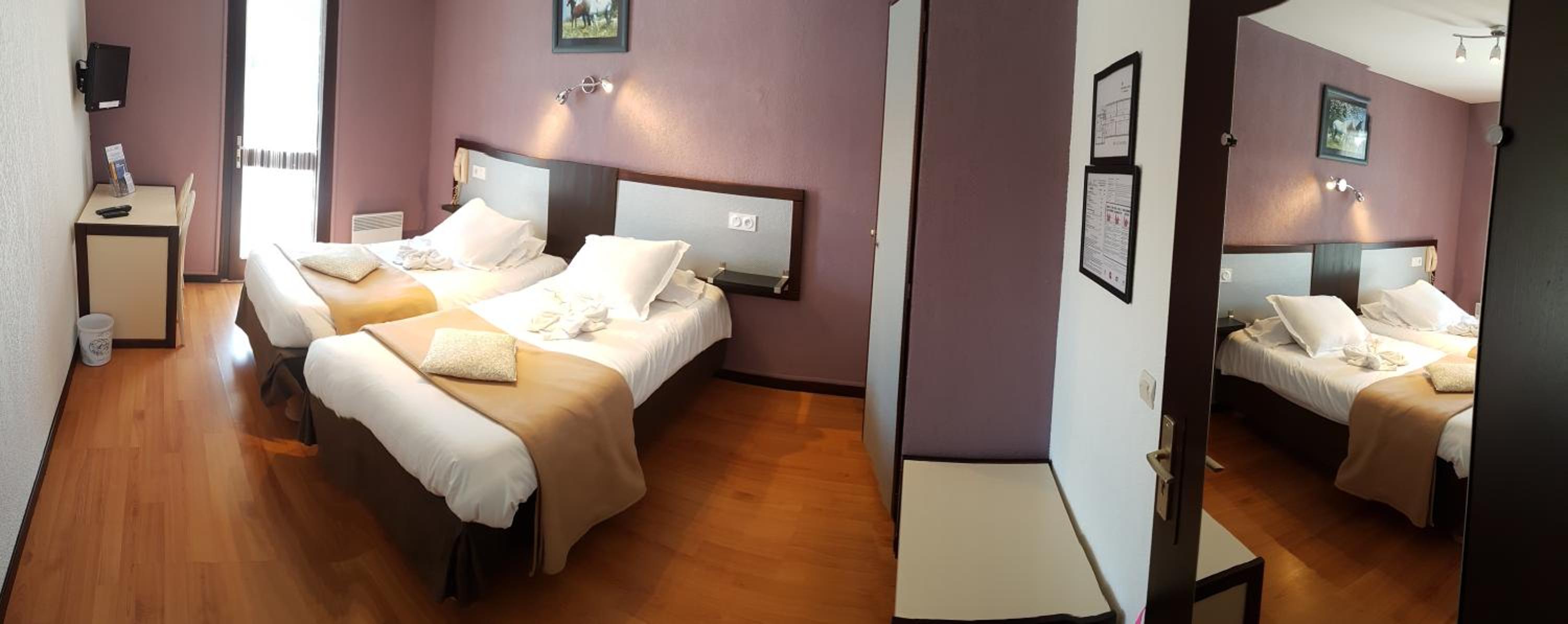 Twin Room - Disability Access - Photo 1