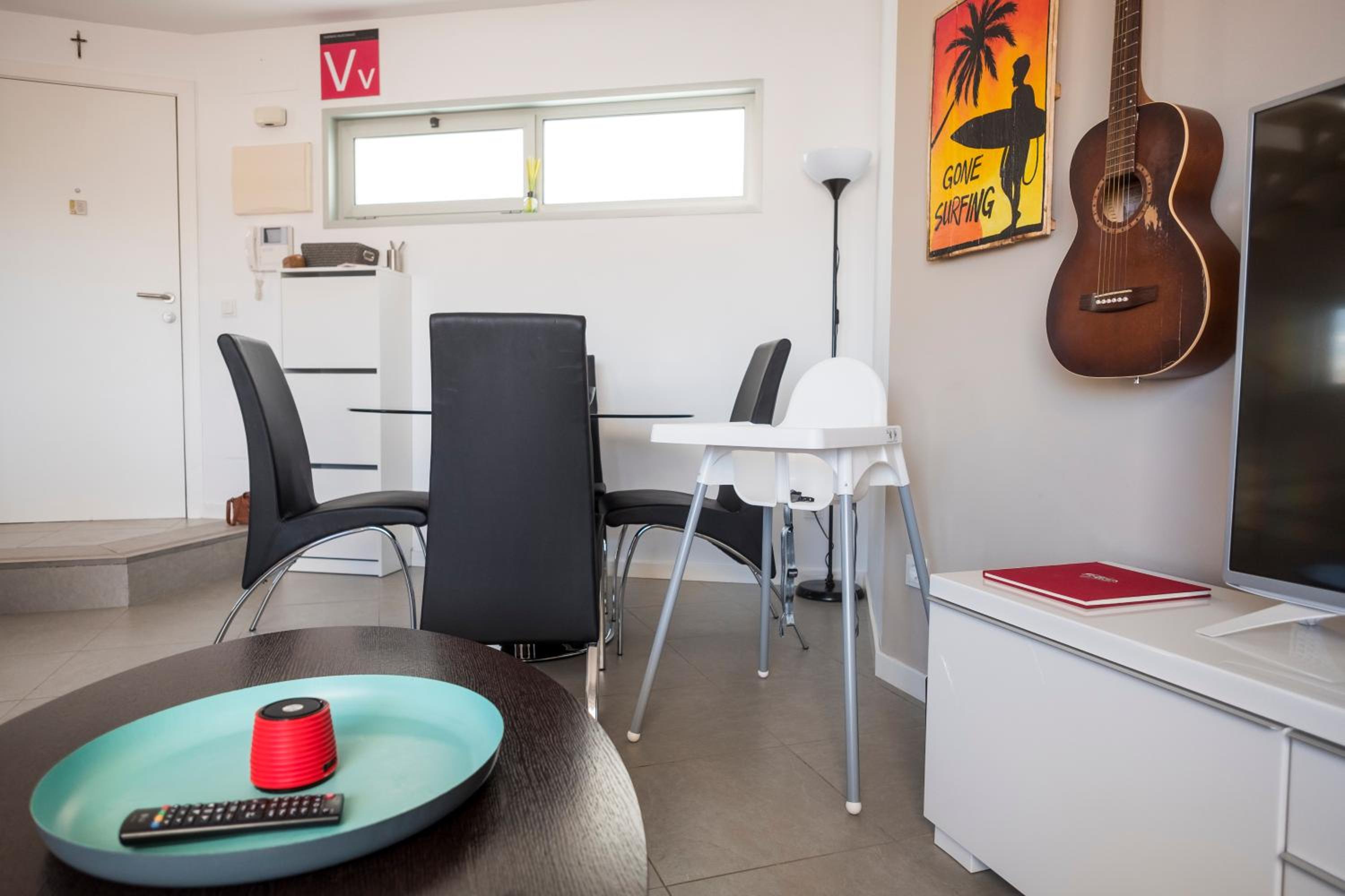Apartment with Sea View - Photo 10