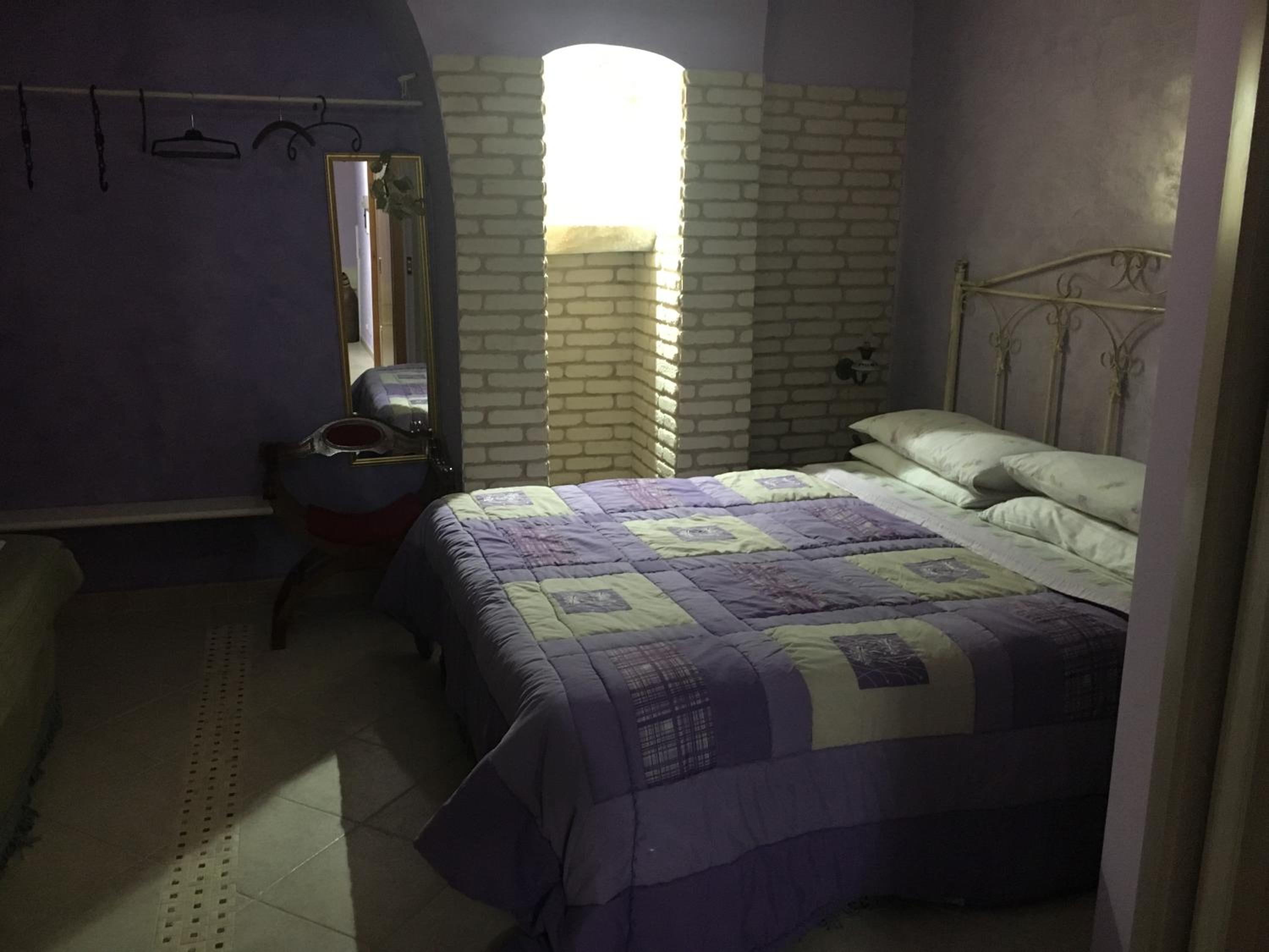 Double Room With Private Bathroom photo 2