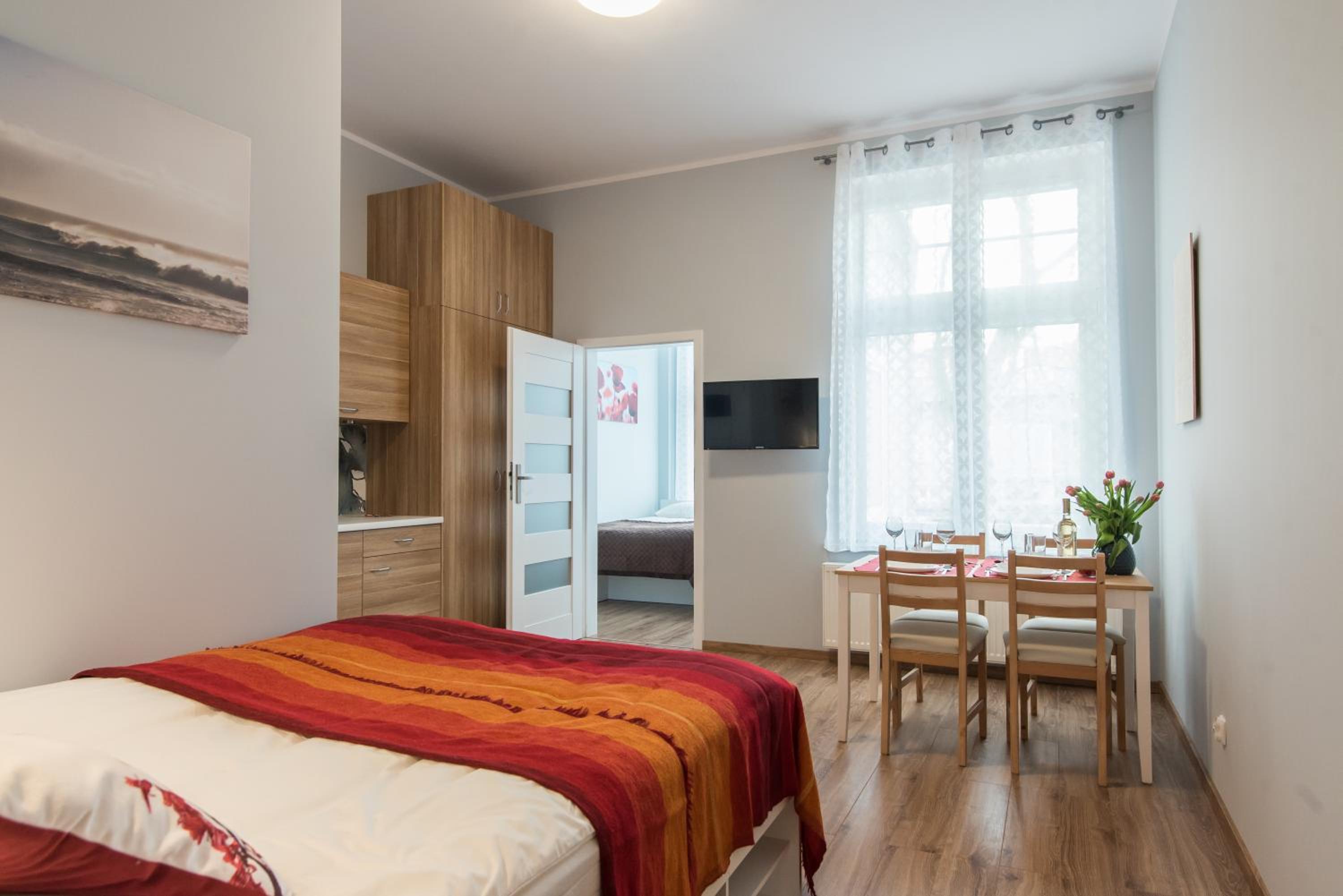 Quadruple Room with Private Bathroom photo 1