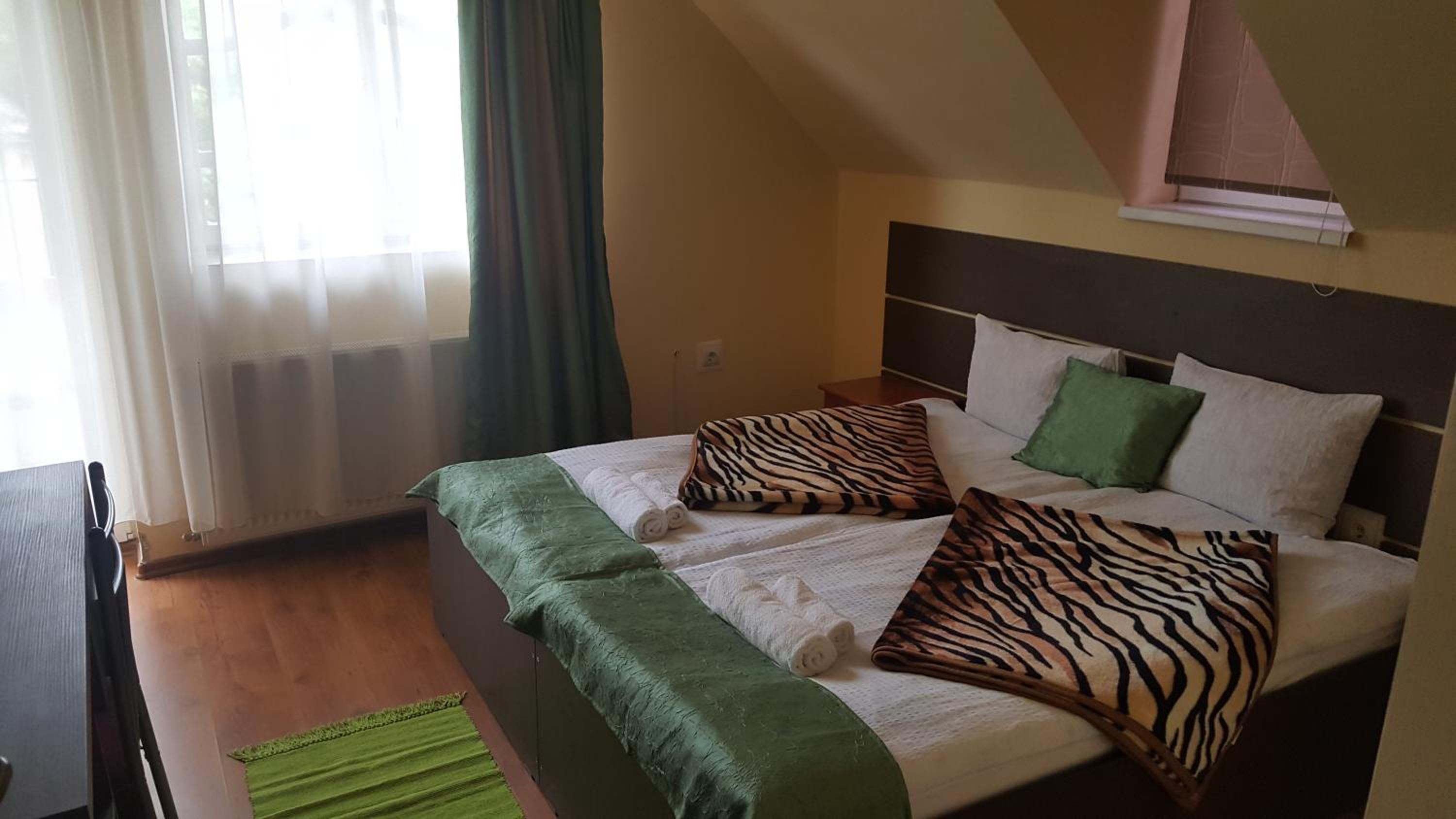 Two-Bedroom Suite photo 3